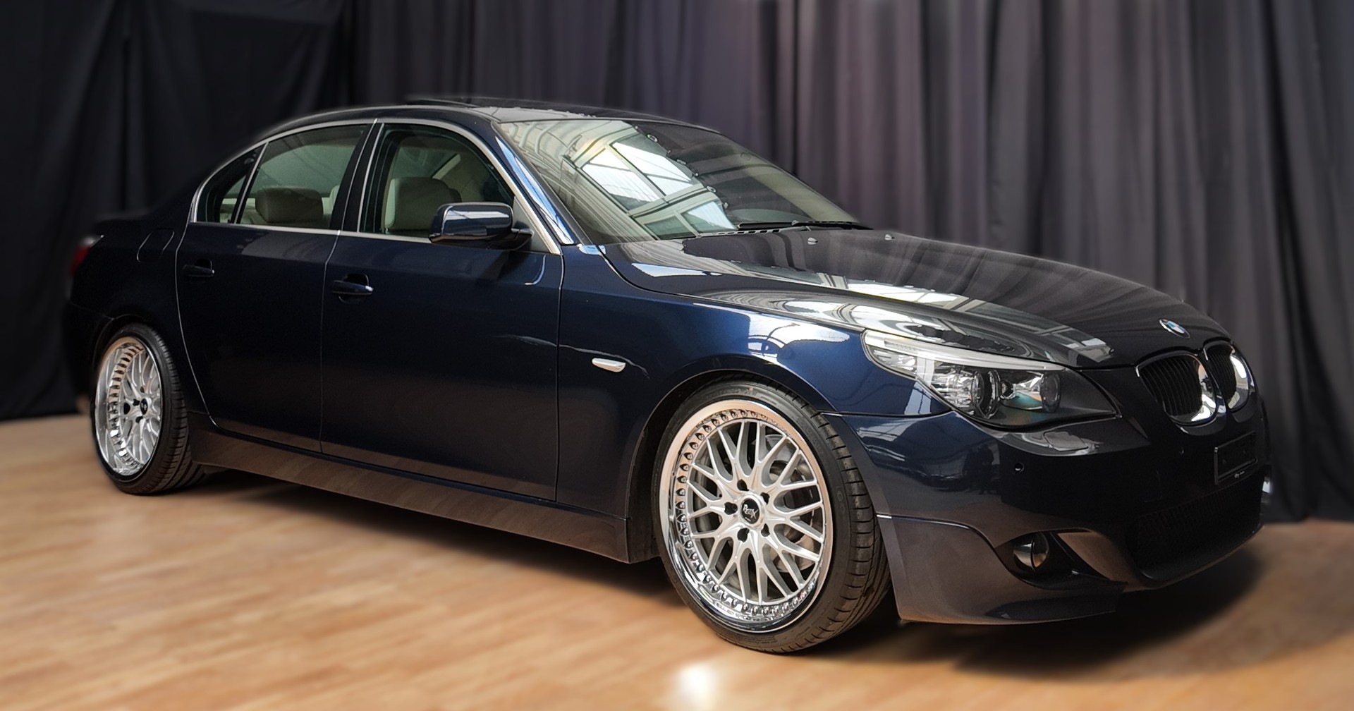 BMW 523i Manual