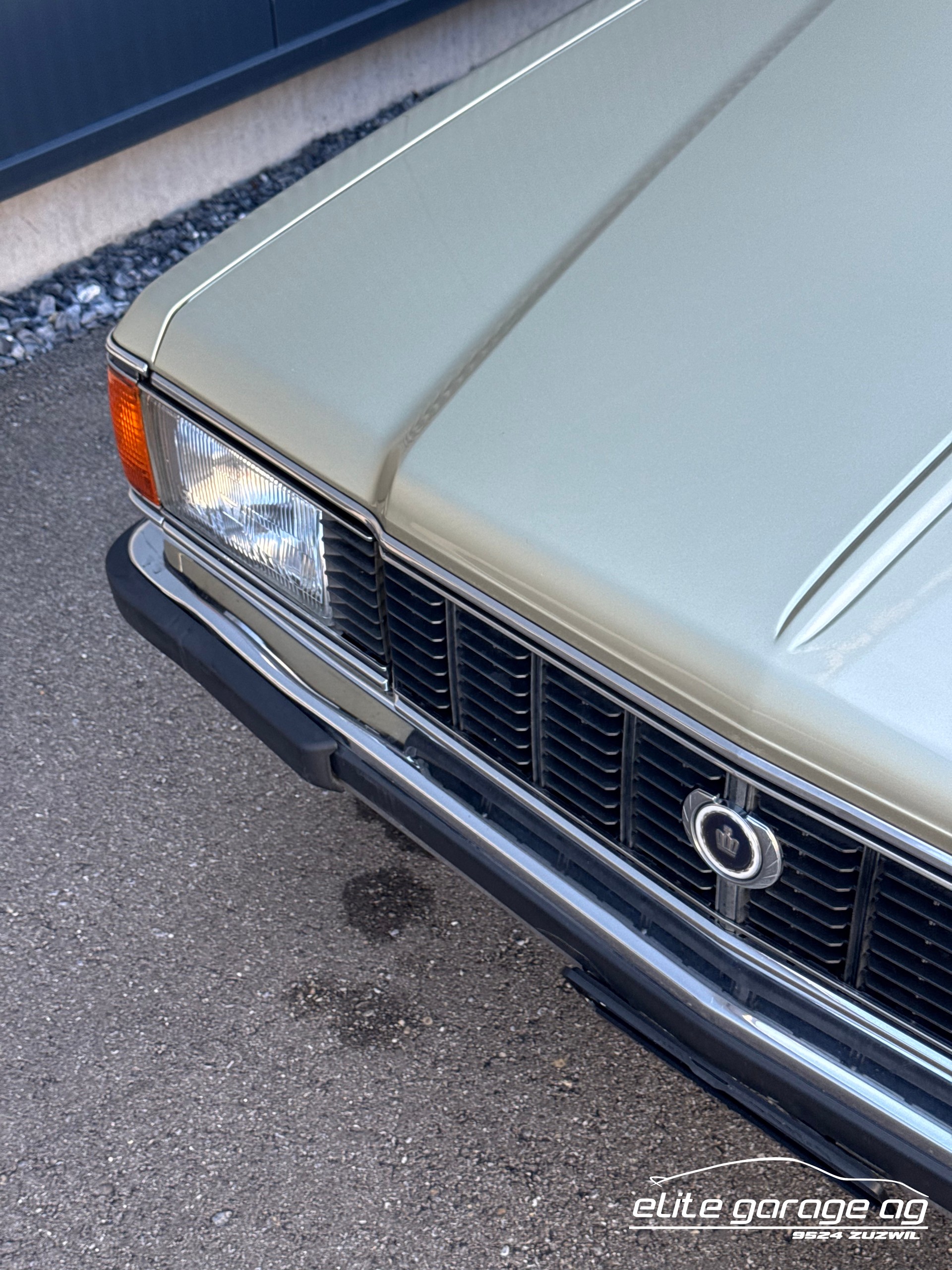 TOYOTA Crown 2800i Station-image-8