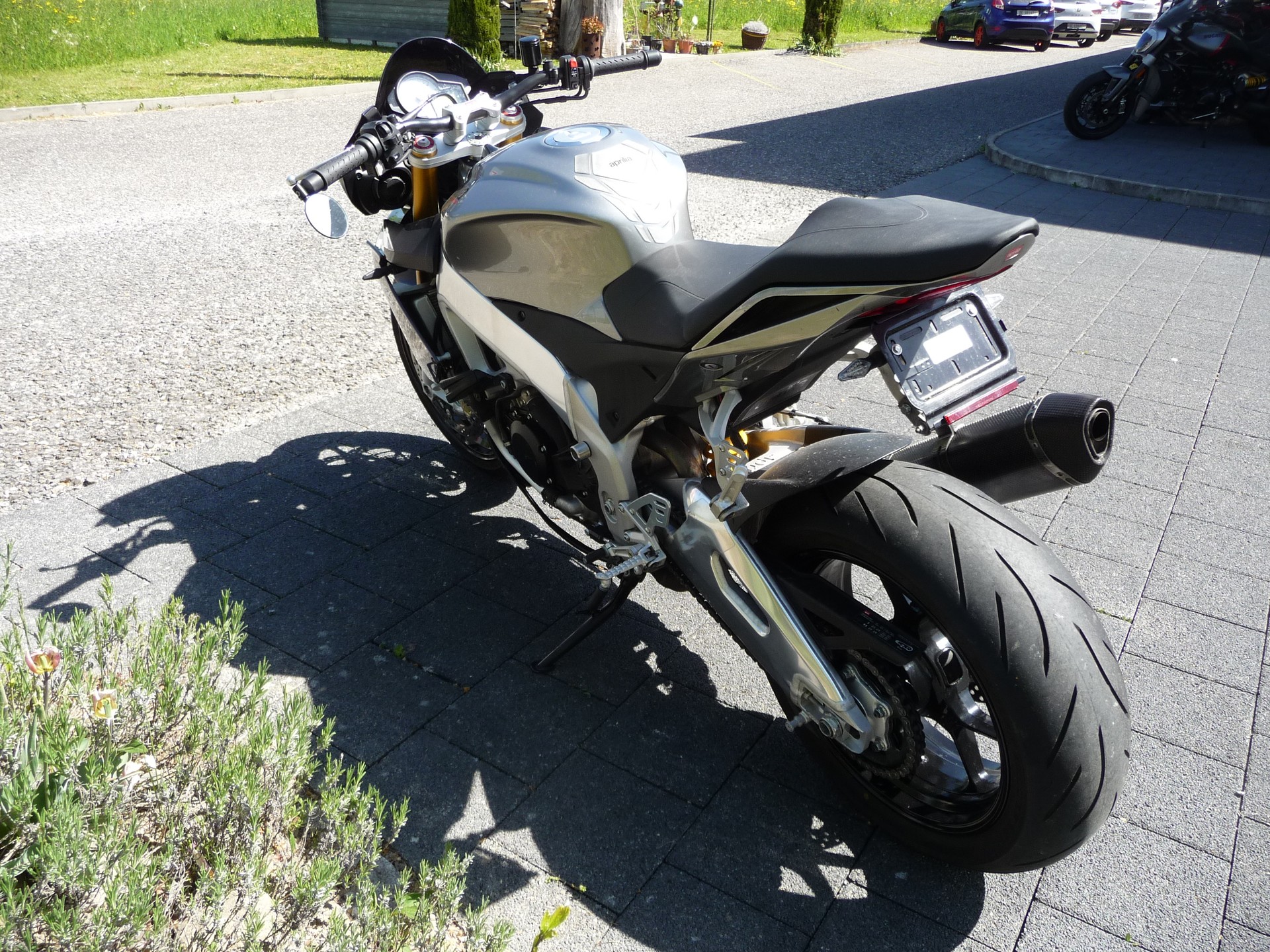 APRILIA Tuono V4 1100 R-image-5