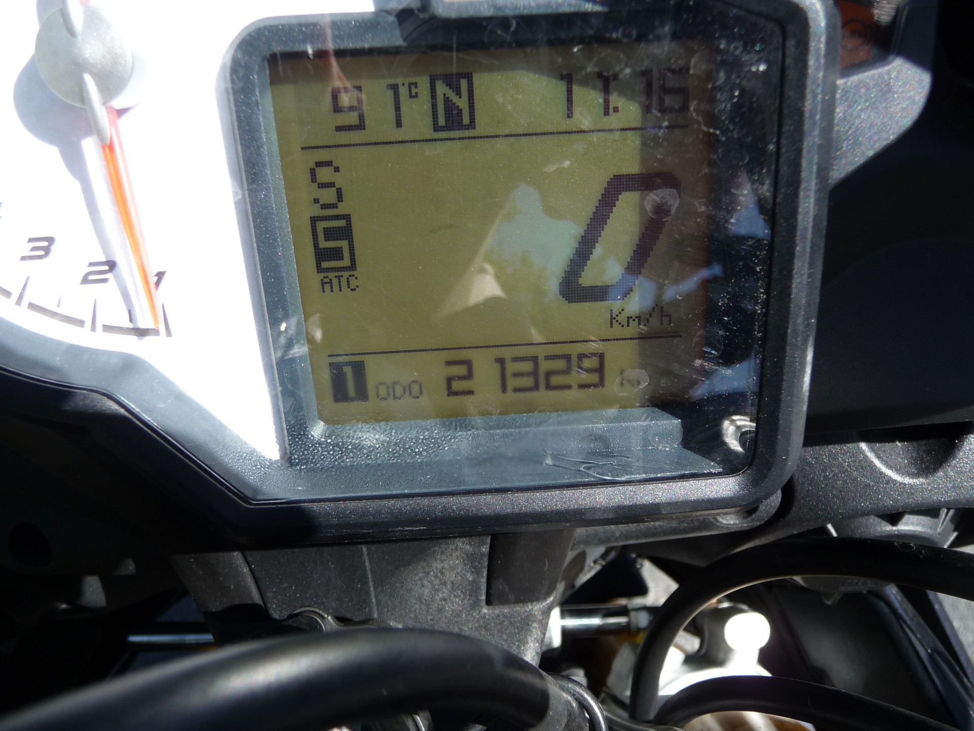 APRILIA Tuono V4 1100 R-image-6