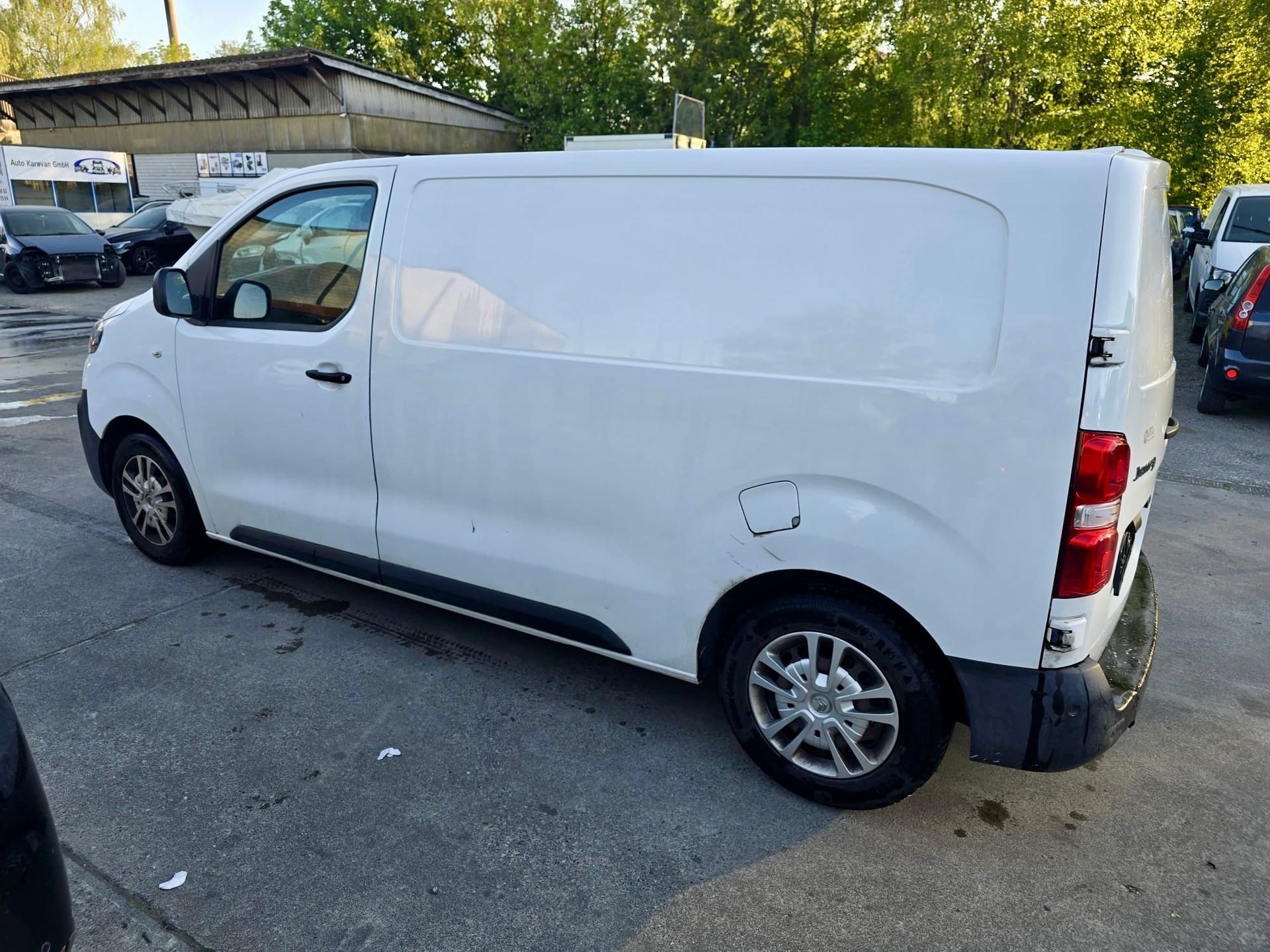 CITROEN Jumpy 2.0 BlueHDi 120 M Club EAT8-image-3