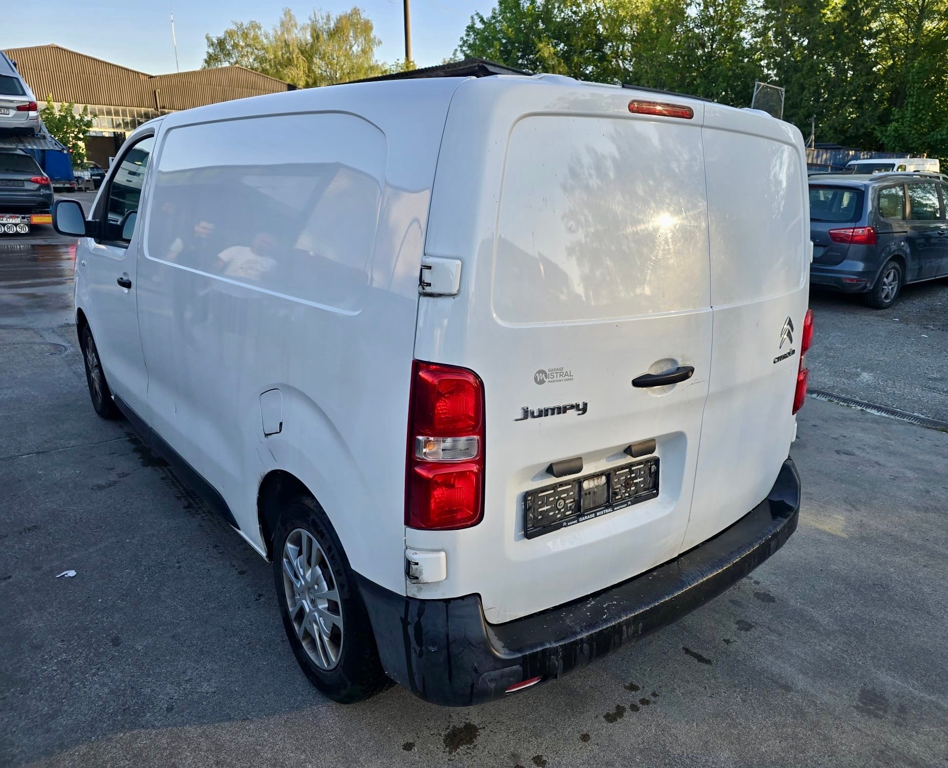 CITROEN Jumpy 2.0 BlueHDi 120 M Club EAT8-image-2