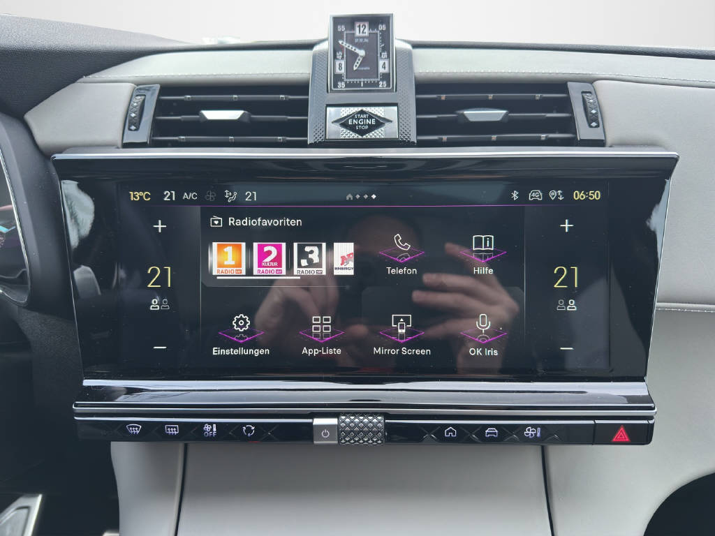 DS AUTOMOBILES DS7 1.6 E-Tense 360PS La Première 4x4-image-14