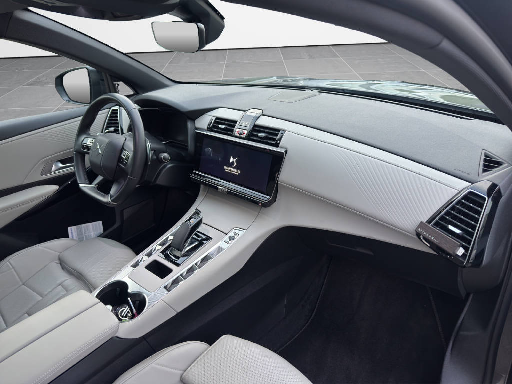 DS AUTOMOBILES DS7 1.6 E-Tense 360PS La Première 4x4-image-7