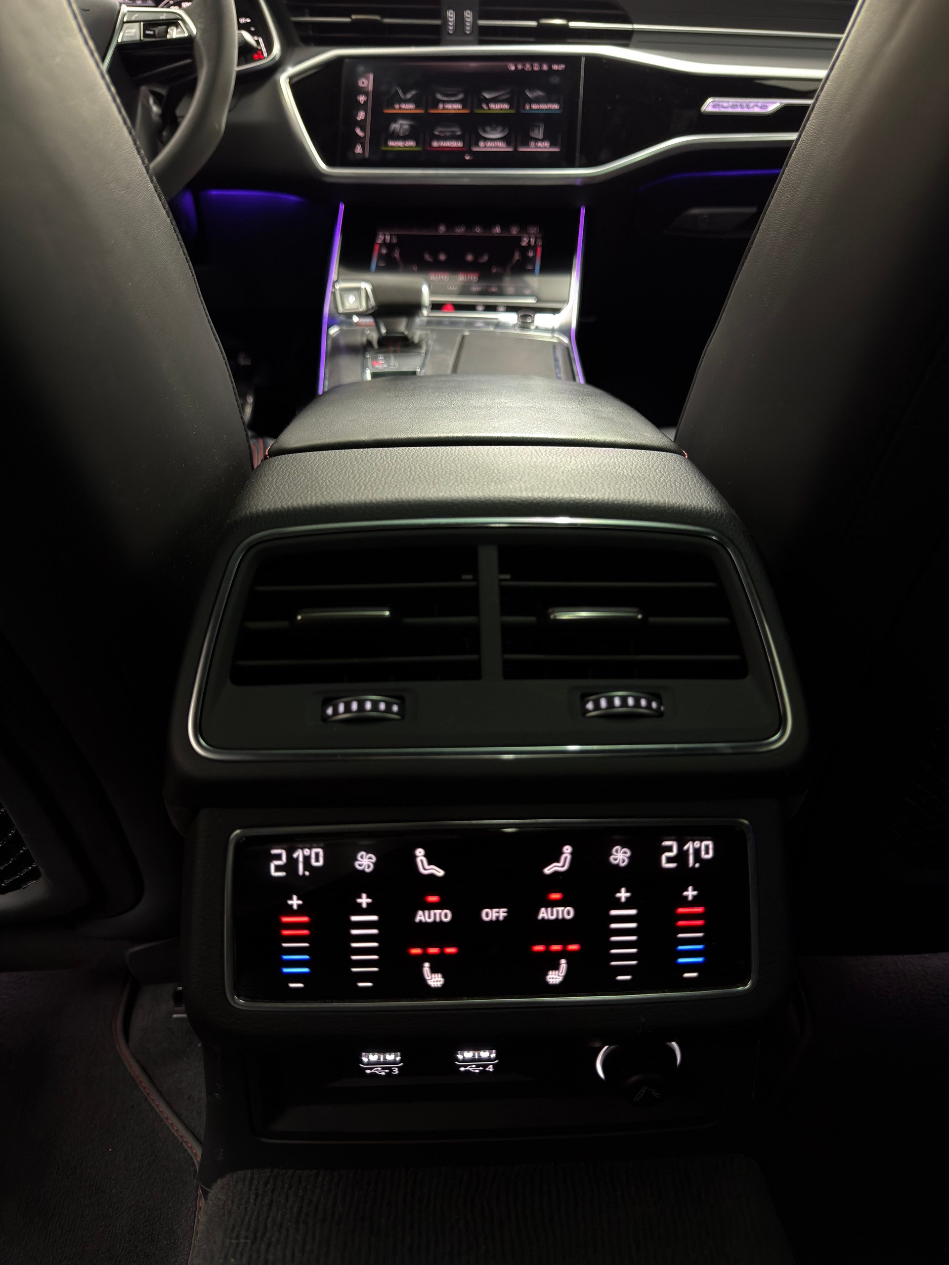AUDI RS7 Sportback MHEV-image-10