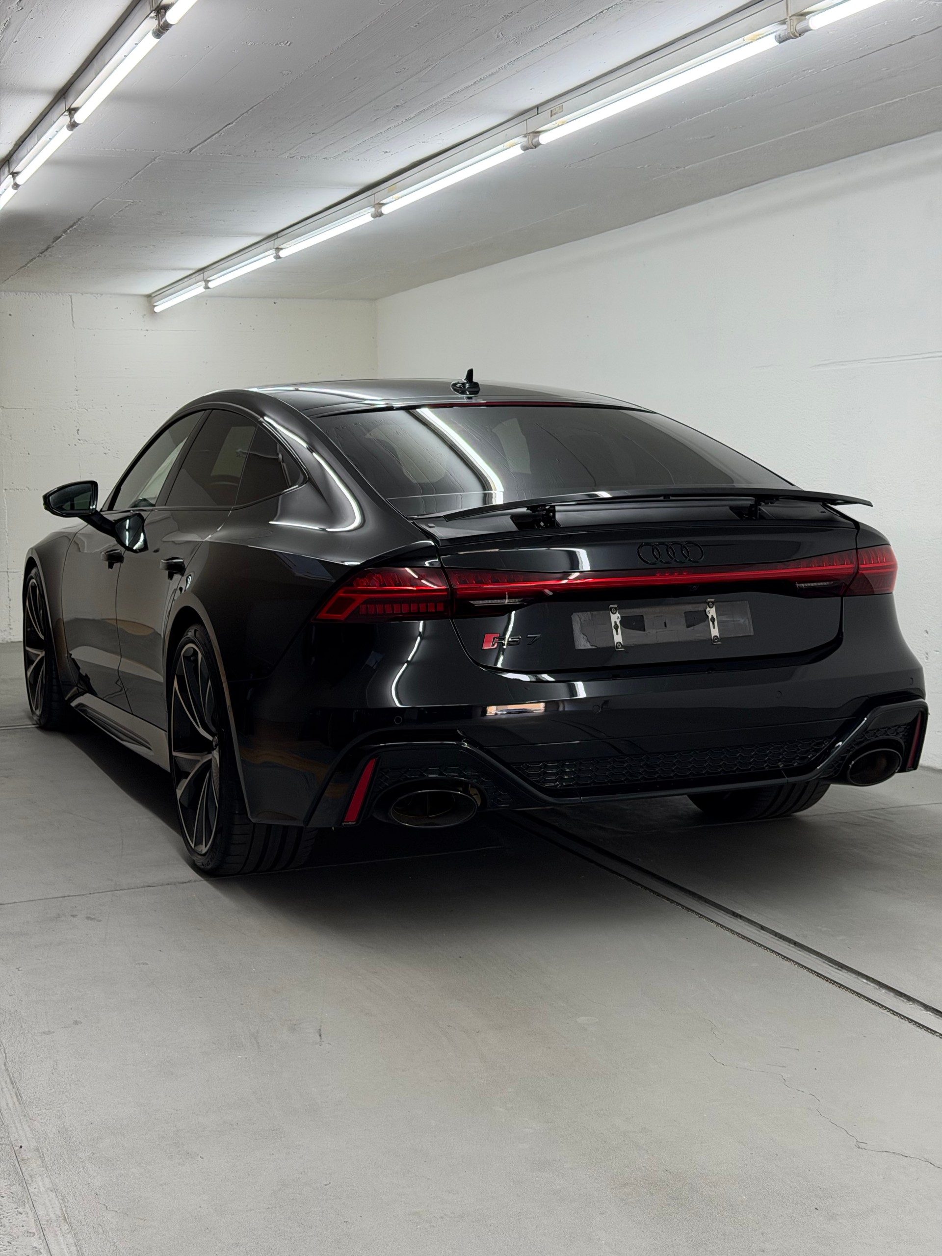AUDI RS7 Sportback MHEV-showroom-element-3