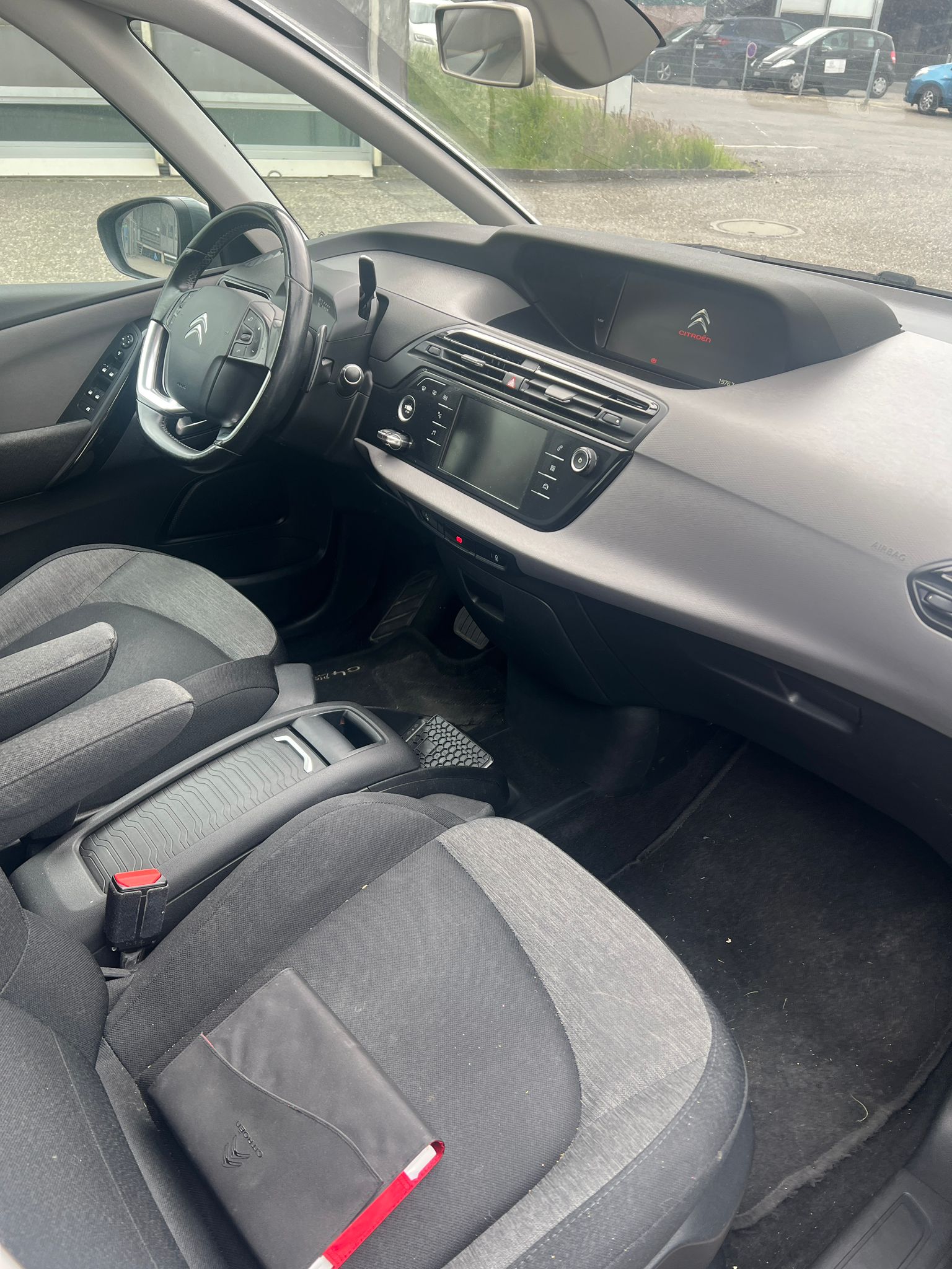CITROEN Grand C4 Picasso 1.6i 16V e-THP Exclusive-image-8