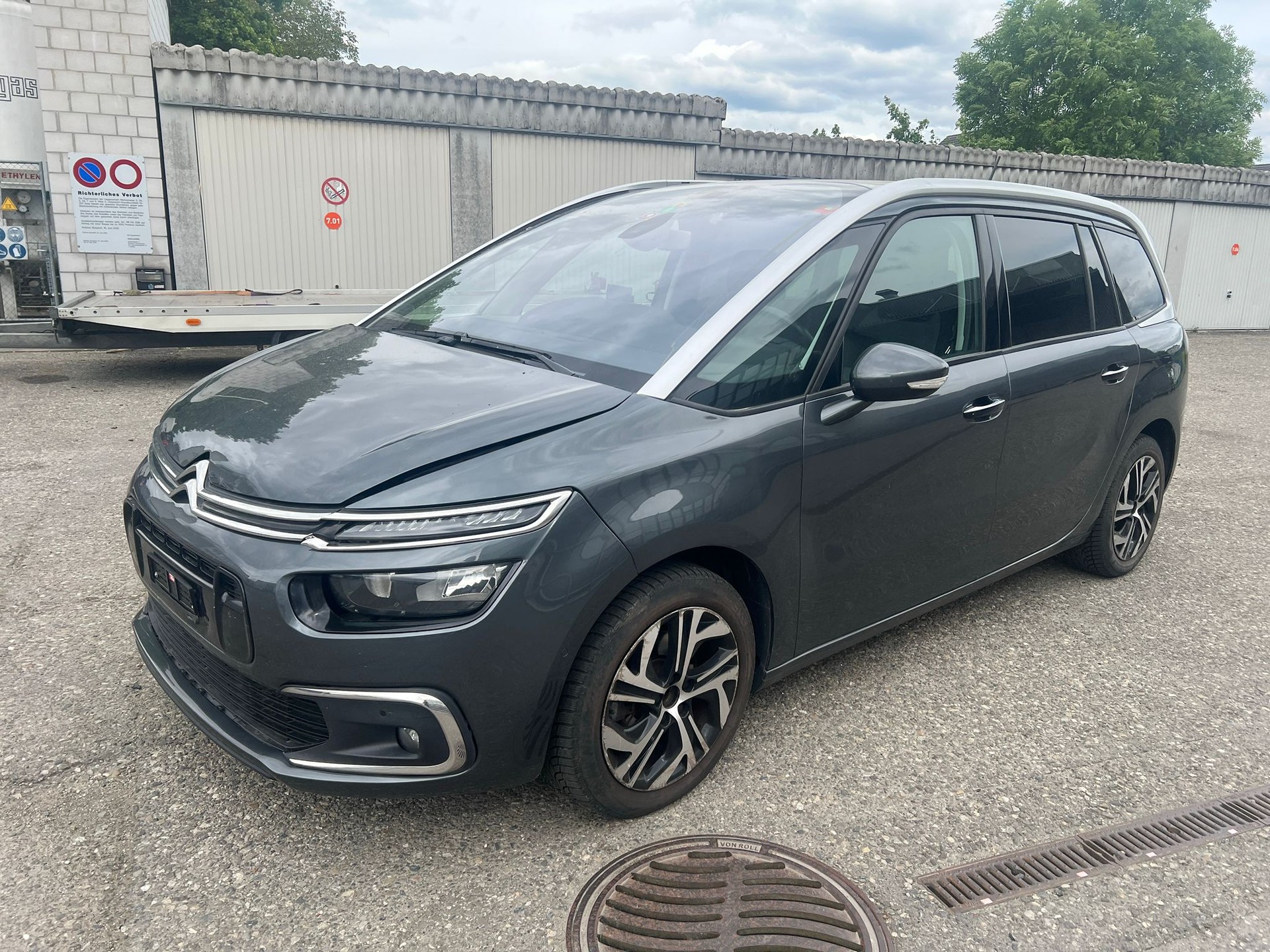 CITROEN Grand C4 Picasso 1.6i 16V e-THP Exclusive-image-1