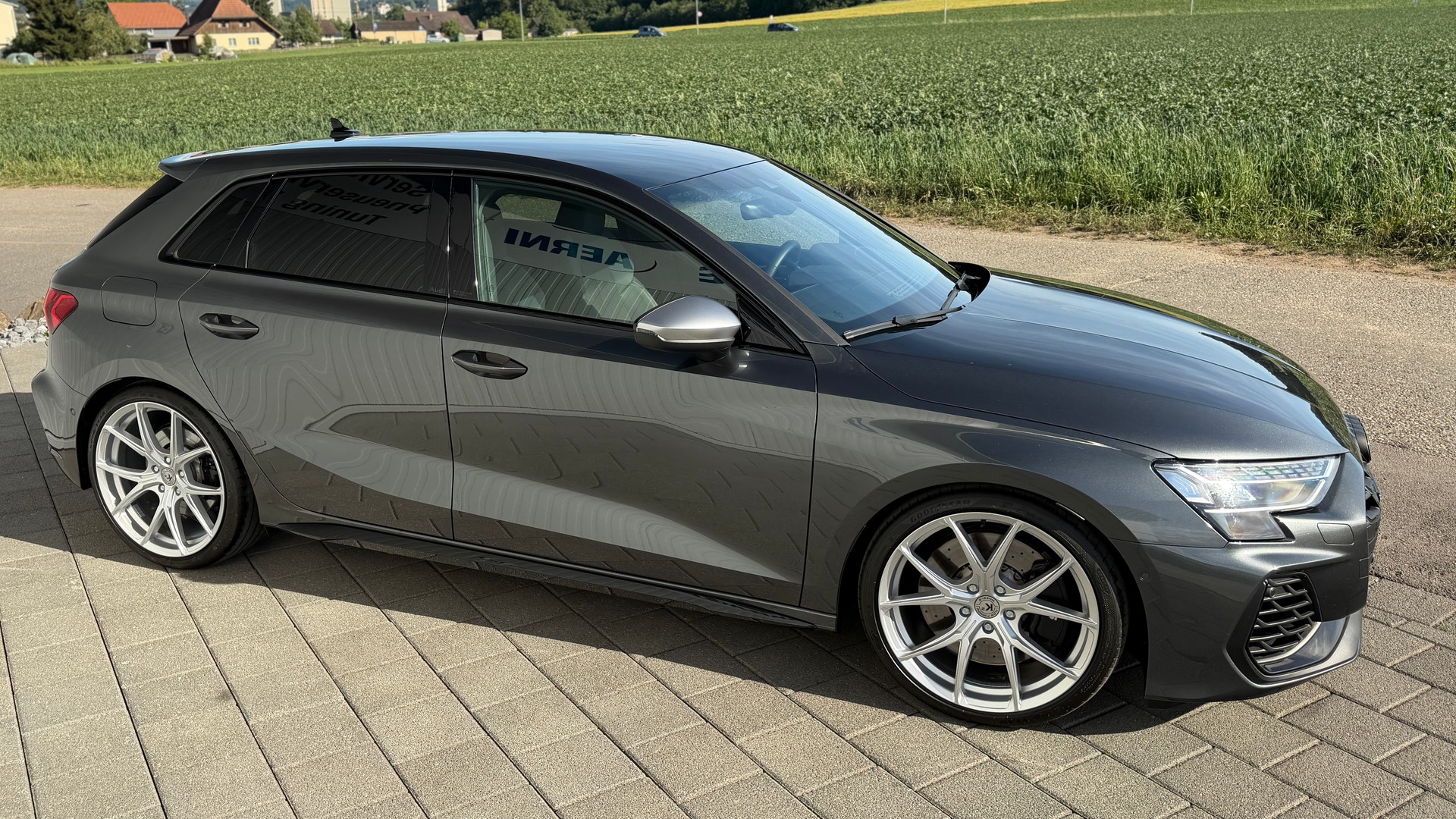 AUDI S3 Sportback TFSI quattro S-tronic Akrapovič Faclift-image-6