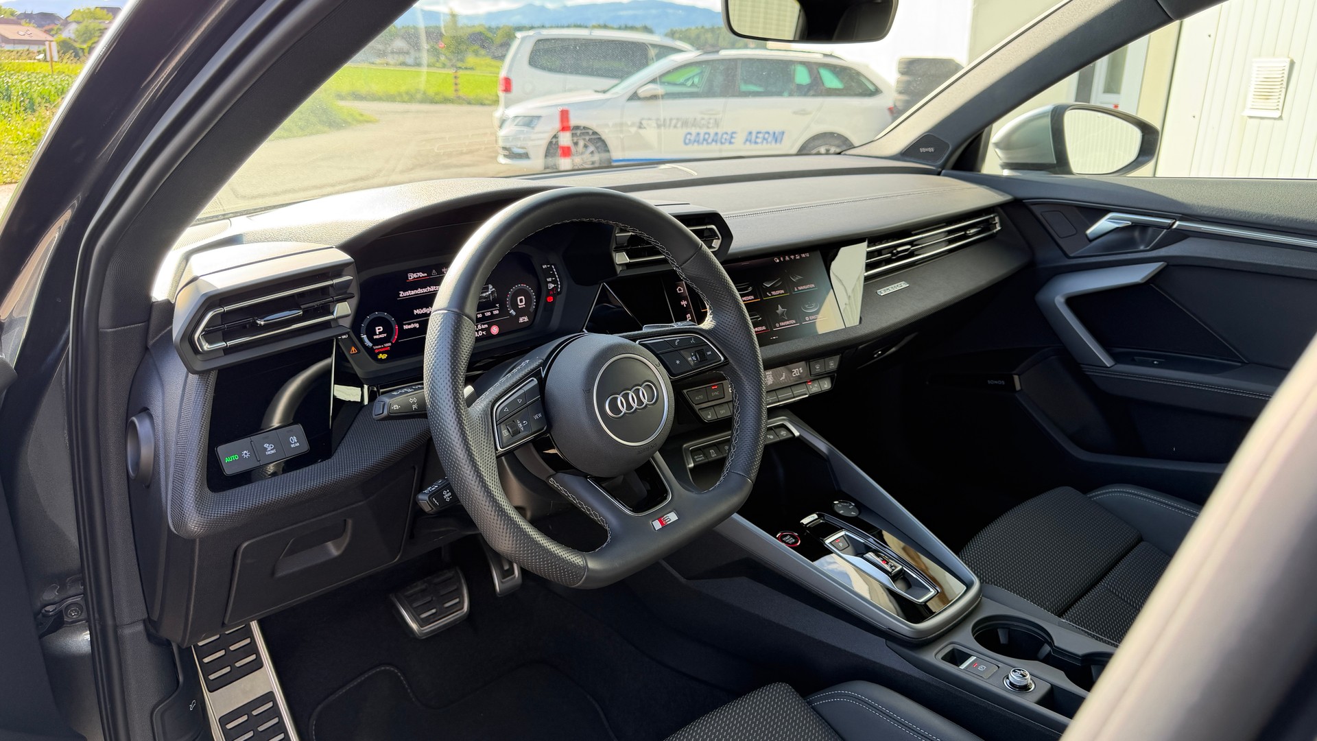AUDI S3 Sportback TFSI quattro S-tronic Akrapovič Faclift-image-17