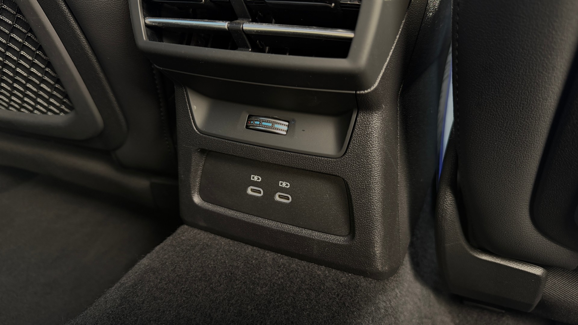 AUDI S3 Sportback TFSI quattro S-tronic Akrapovič Faclift-image-30