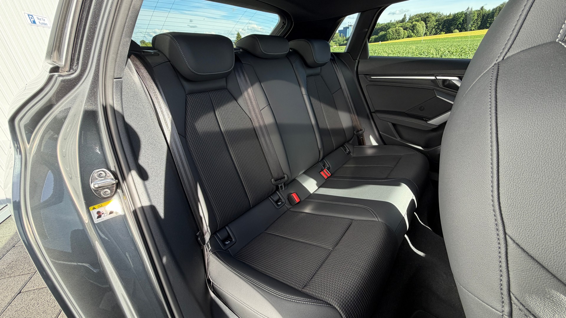 AUDI S3 Sportback TFSI quattro S-tronic Akrapovič Faclift-image-29