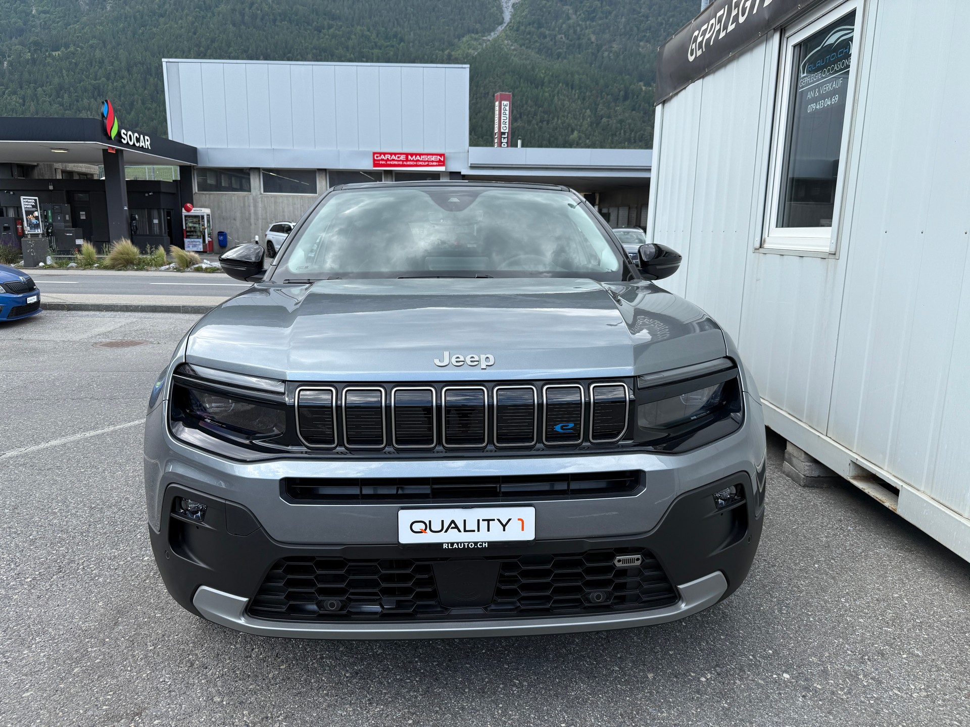 JEEP Avenger 54kWh Swiss Altitude Plus Sky * NEUWAGEN MIT TAGESZULASUNG *-image-24