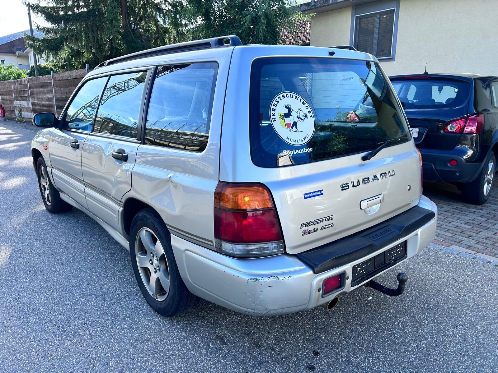 SUBARU Forester 2.0 Turbo Club A-image-5