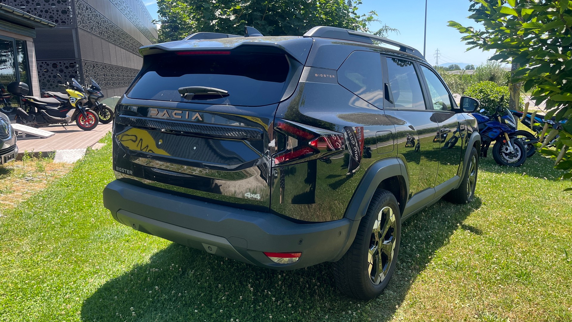 DACIA Bigster TCe 130 48V Extreme 4x4-image-3