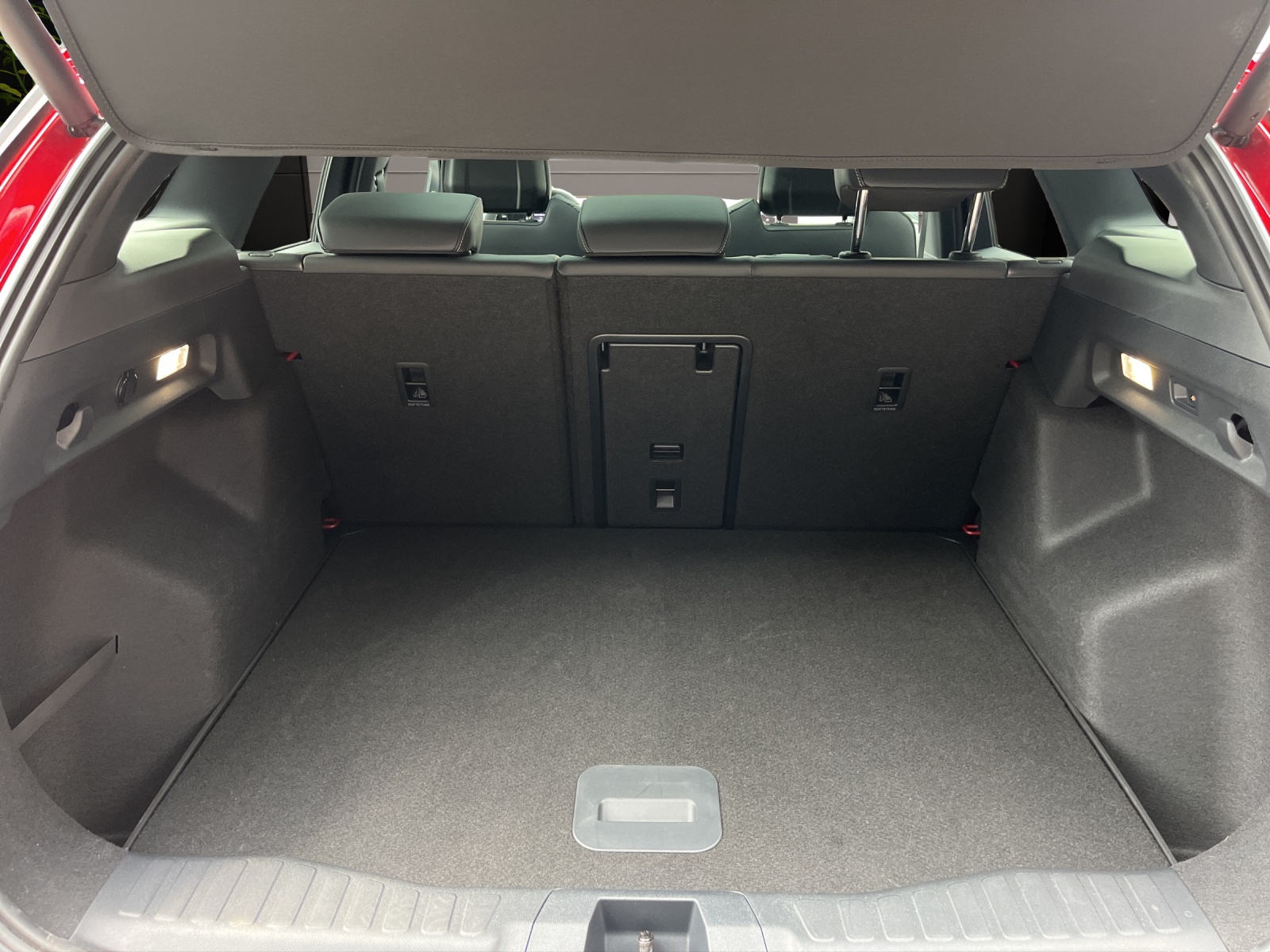 FORD Explorer Elektro 77kWh Dual Extended Range Premium AWD-image-5
