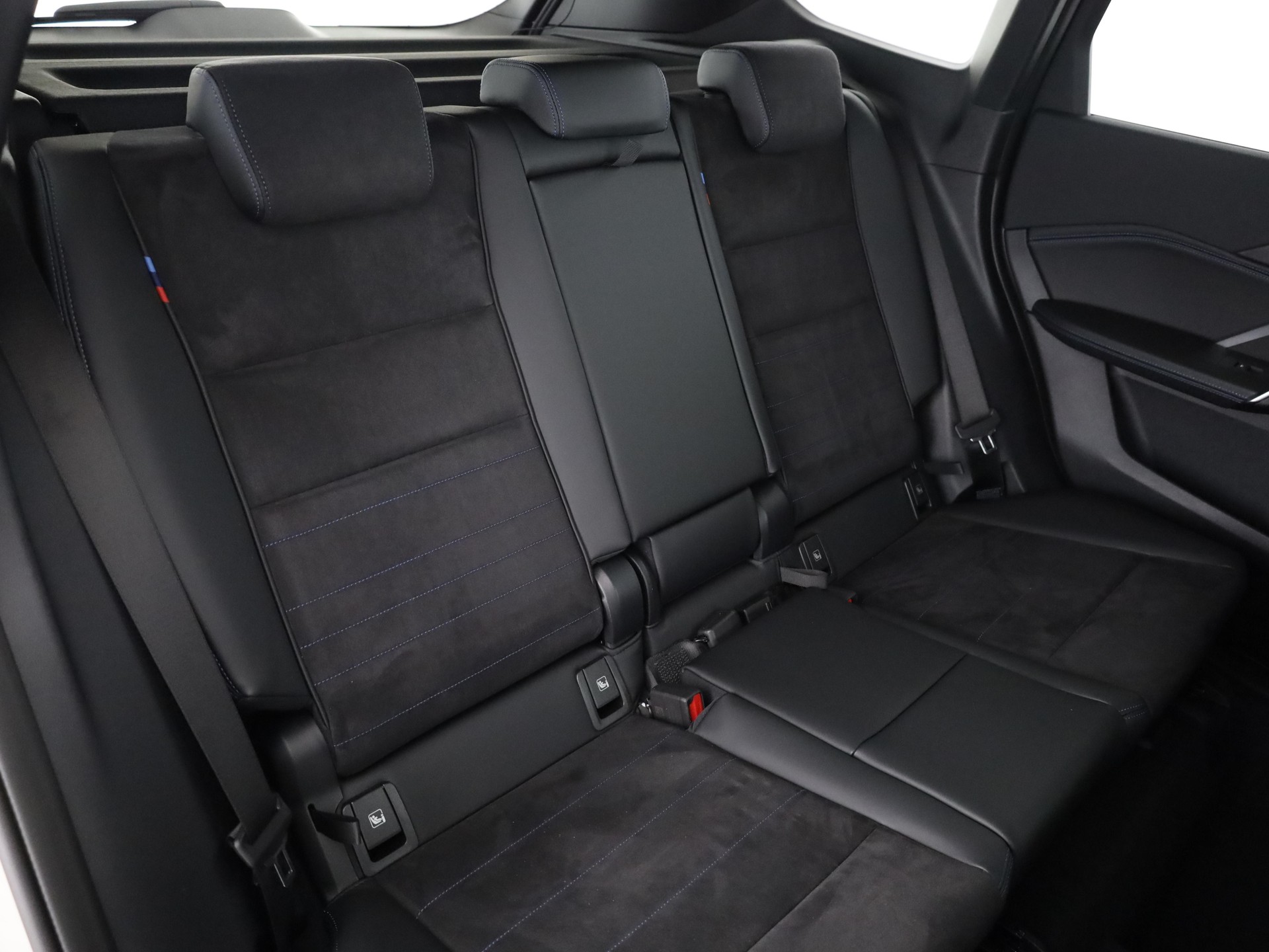 BMW X1 23i xDrive paddles-image-15