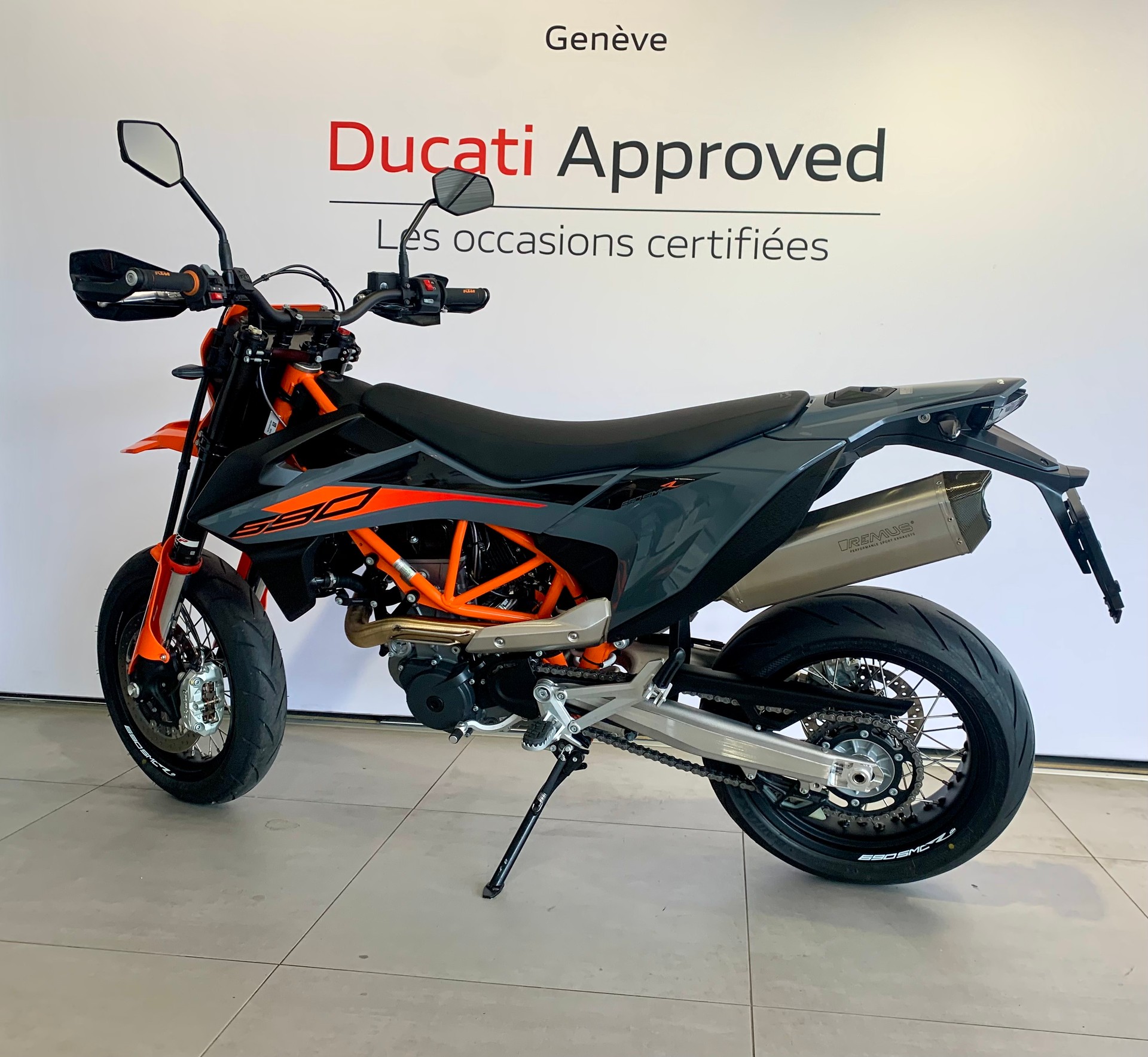KTM 690 SMC R-image-1