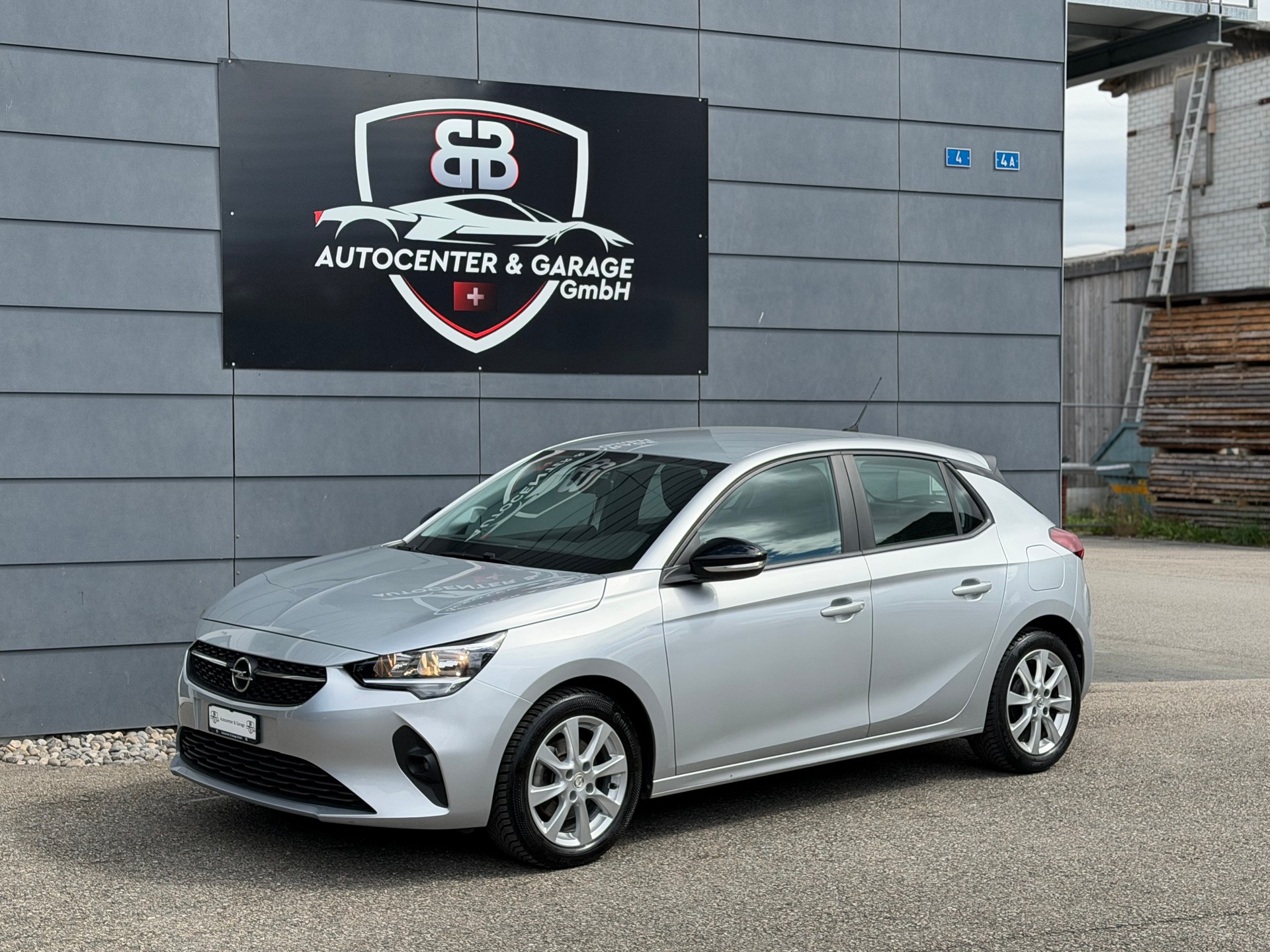 OPEL Corsa 1.2 TP Elegance-showroom-element-2