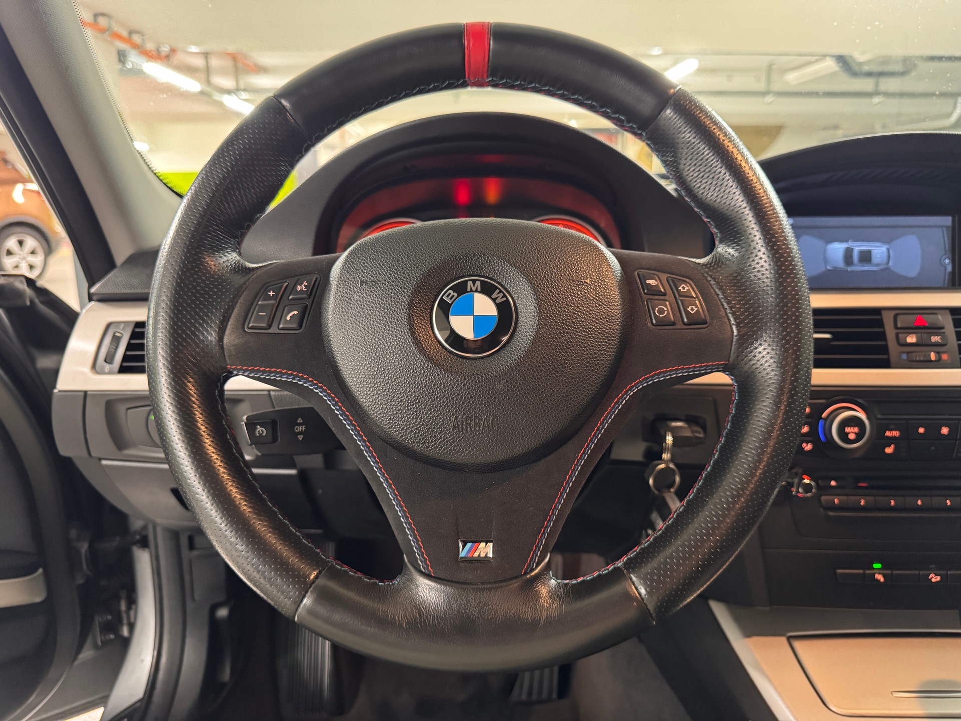 BMW 325i xDrive Touring Steptronic-image-11