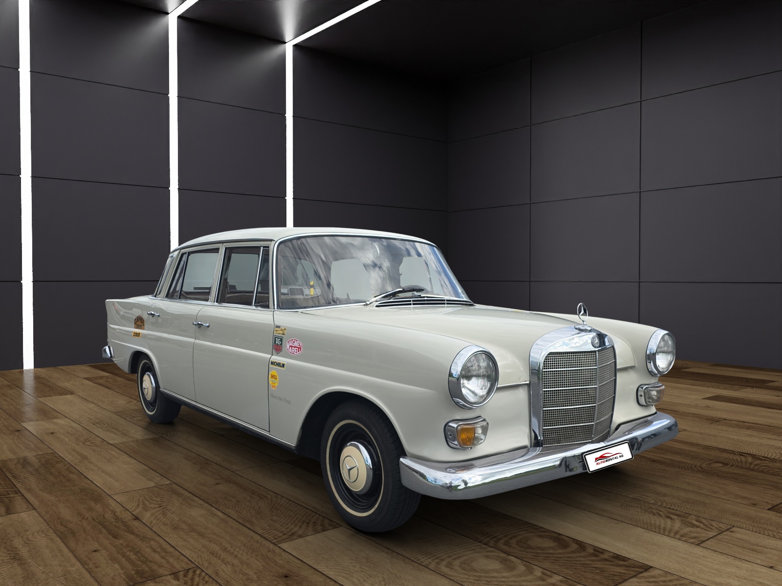 MERCEDES-BENZ 200-showroom-element-1
