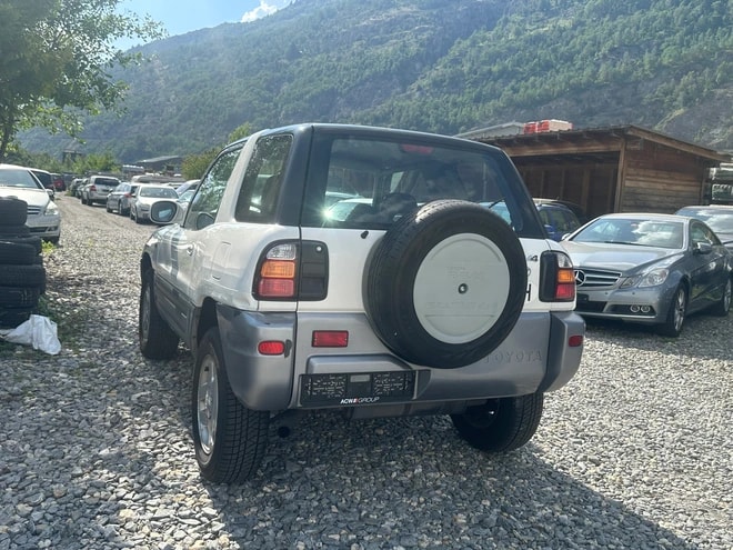 TOYOTA RAV-4 GX-image-6