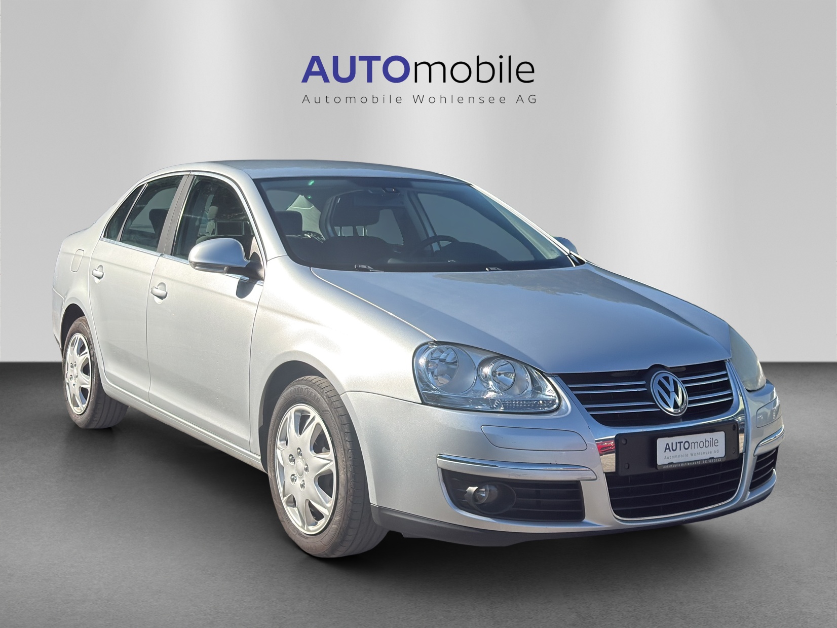 VW Jetta 2.0 FSI Comfortline-showroom-element-3