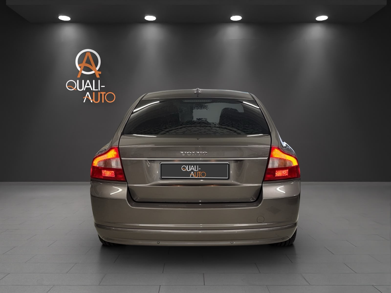 VOLVO S80 3.2 AWD Summum Geartronic-image-4