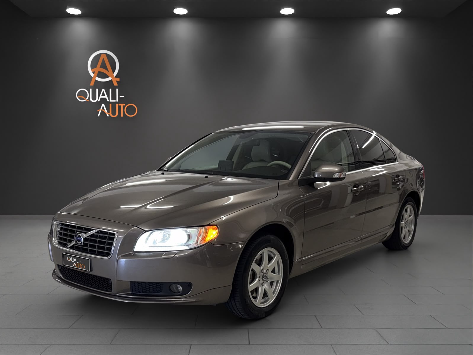 VOLVO S80 3.2 AWD Summum Geartronic-showroom-element-2