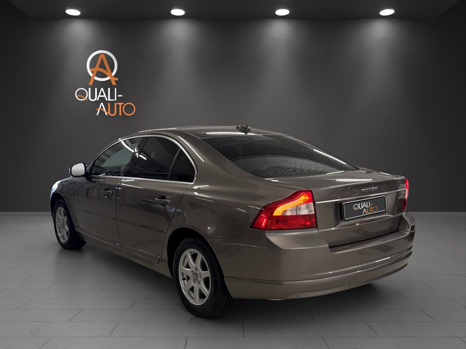 VOLVO S80 3.2 AWD Summum Geartronic-showroom-element-3