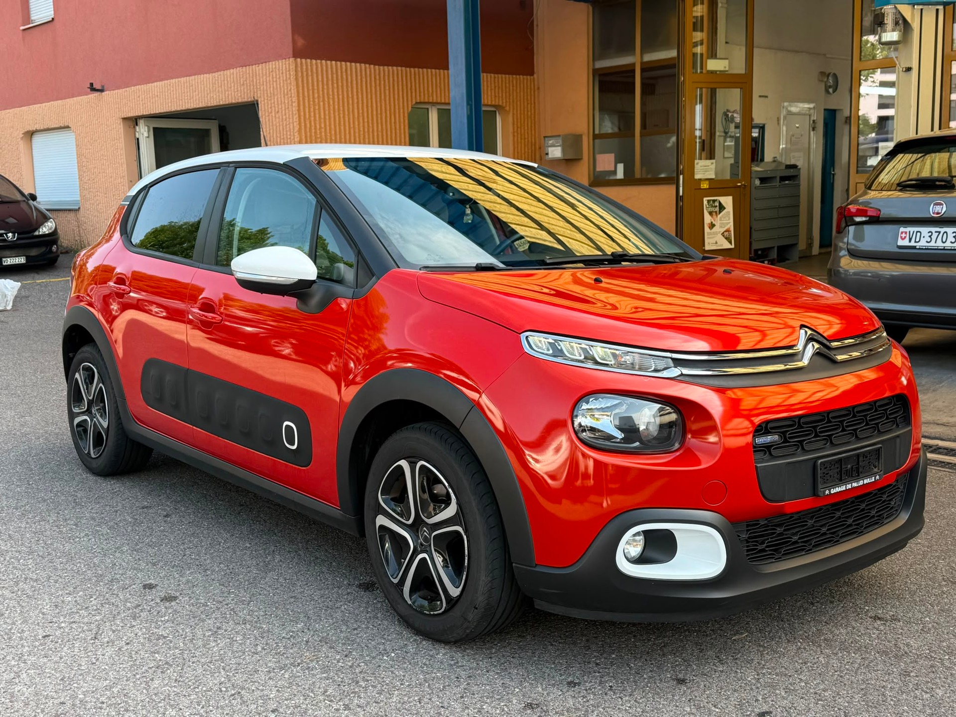 CITROEN C3 1.2i PureTech Feel EAT-image-2