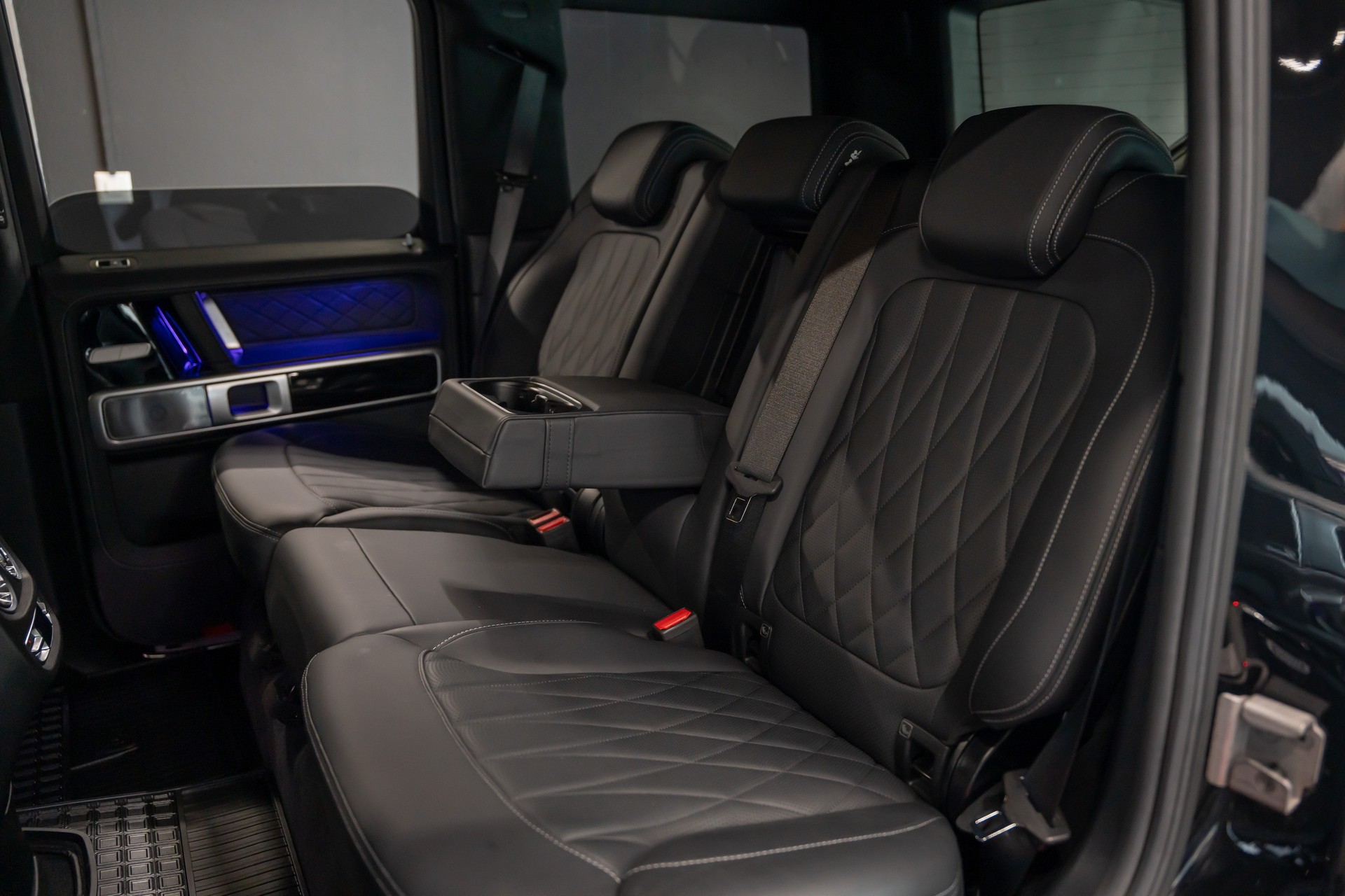 MERCEDES-BENZ G 500 AMG Line 9G-Tronic / Premium Plus Paket / Burmester / Schiebedach / Assitenzpaket / Sitzkühlung / Anhängerkupplung usm..-image-11