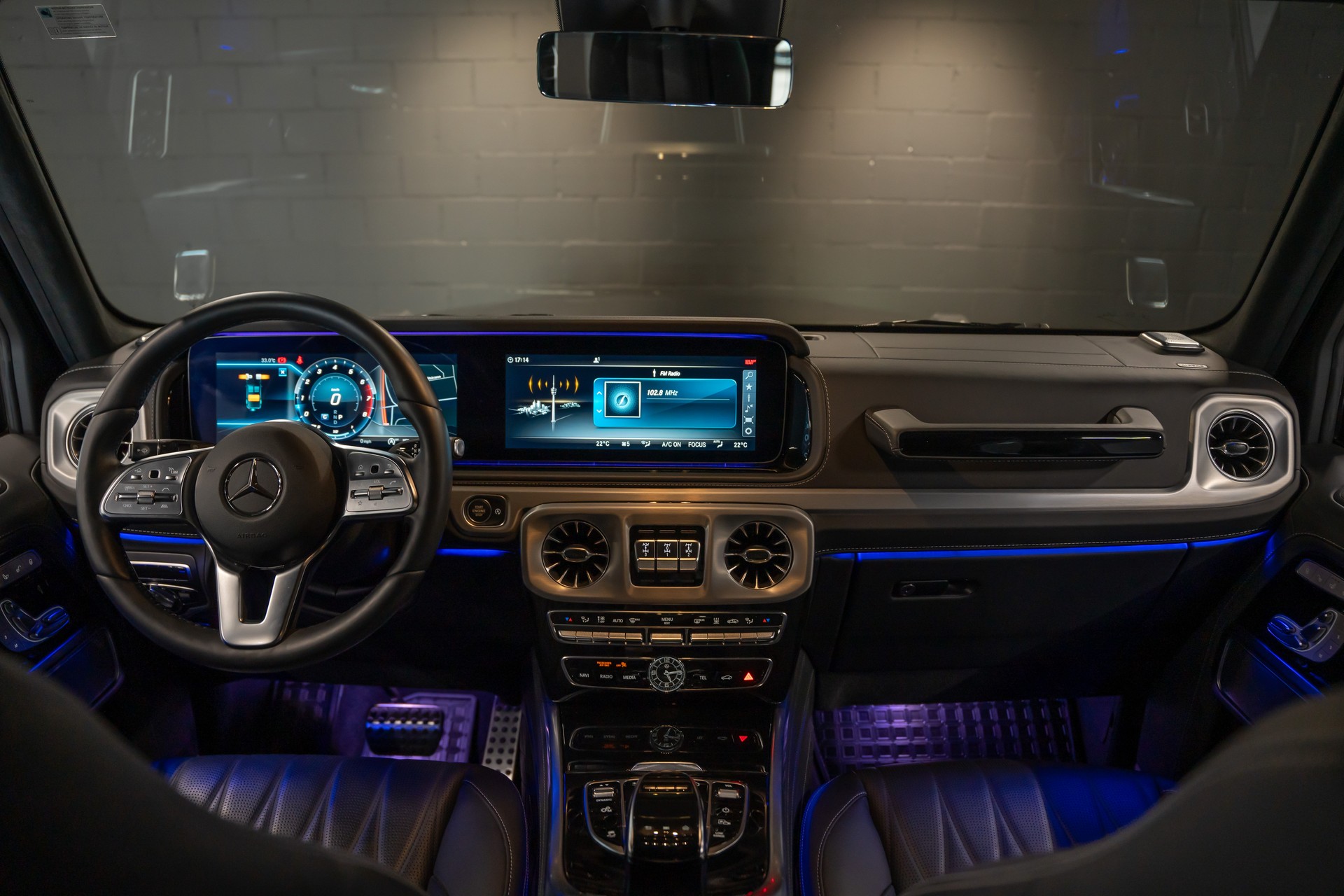 MERCEDES-BENZ G 500 AMG Line 9G-Tronic / Premium Plus Paket / Burmester / Schiebedach / Assitenzpaket / Sitzkühlung / Anhängerkupplung usm..-image-12