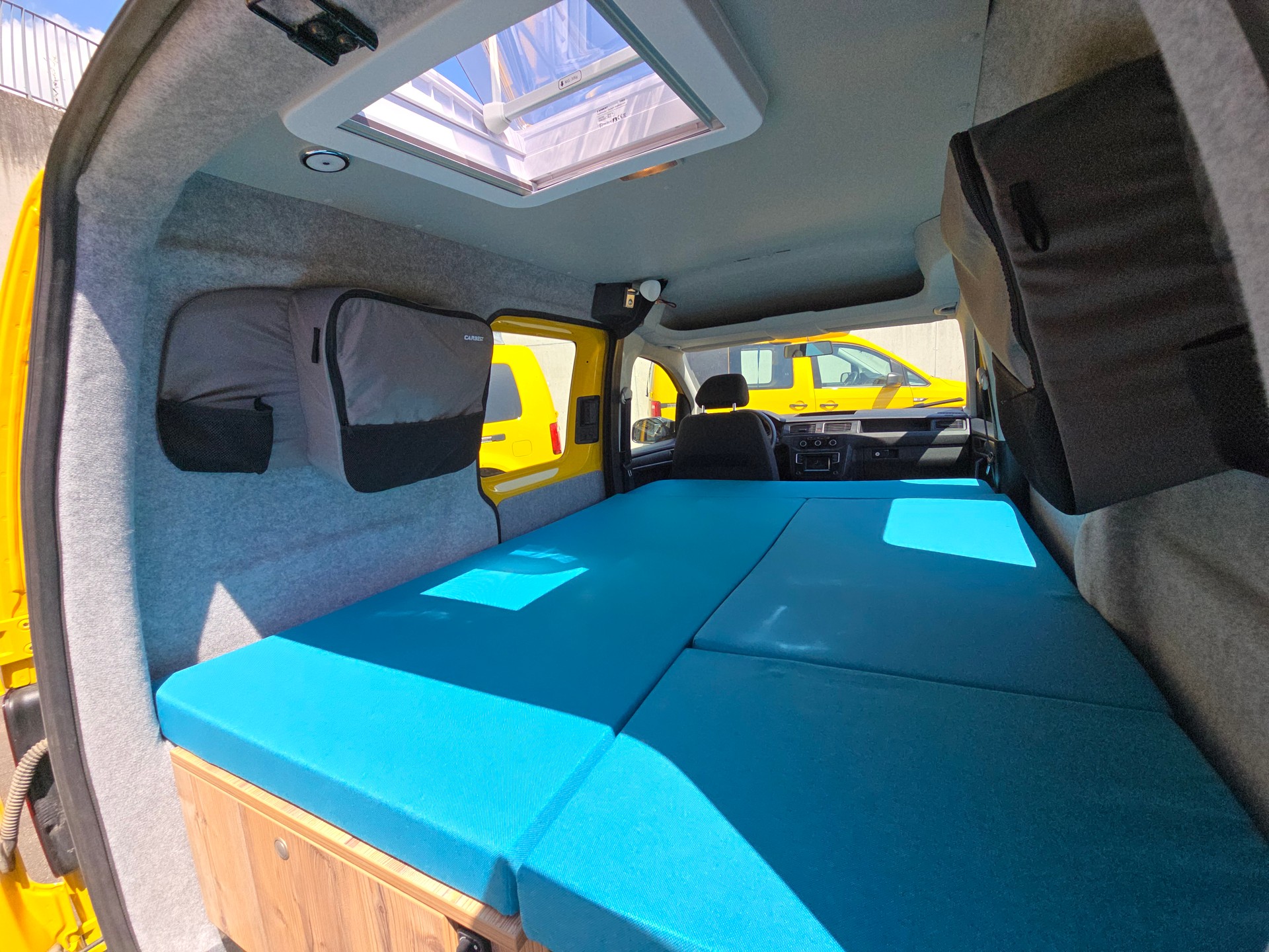 VW VW GEOVAN M - 1.0 TSI 102PS - Benzin - Fensterbus-image-12