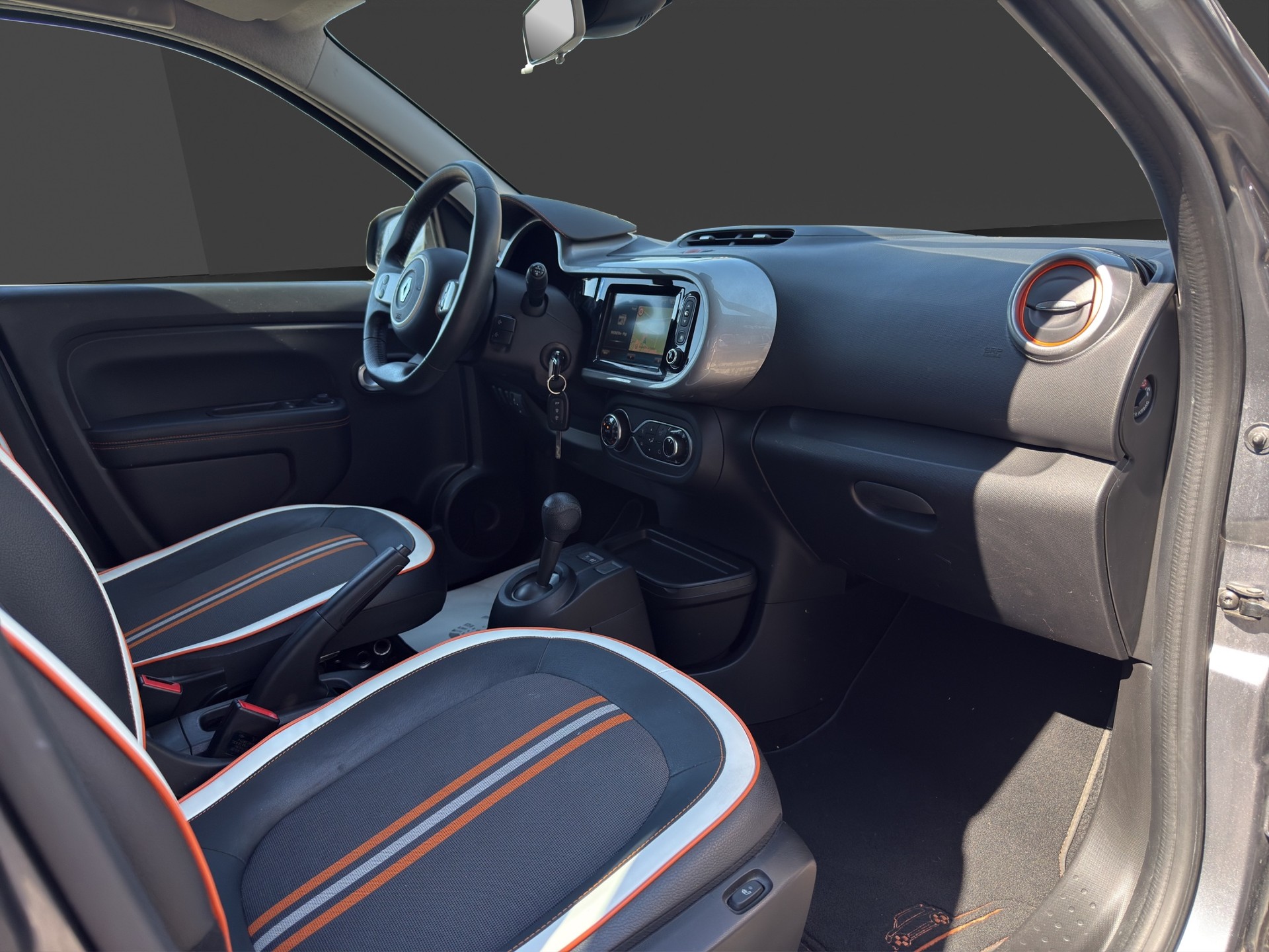 RENAULT Twingo 0.9 GT EDC-image-13