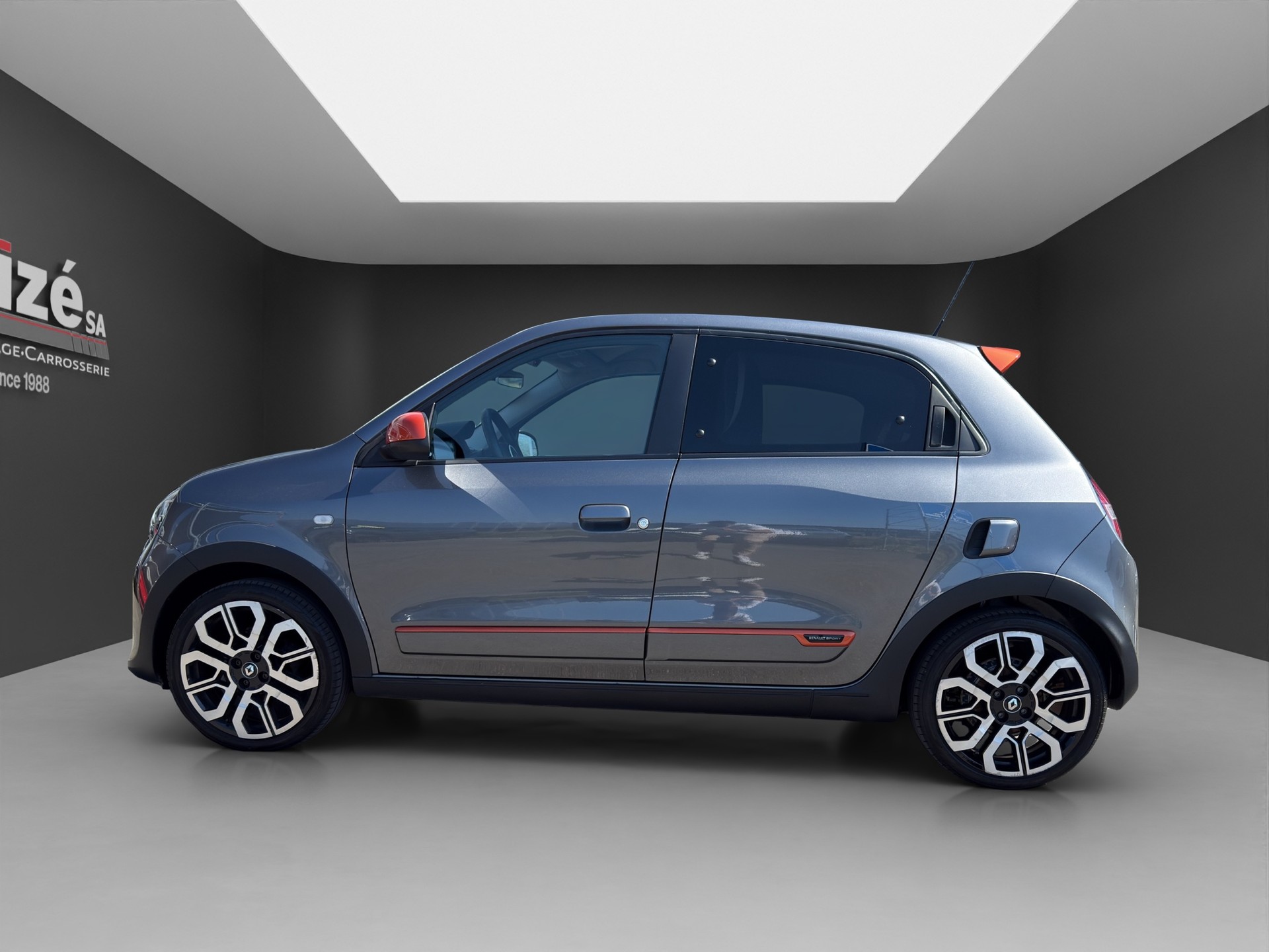 RENAULT Twingo 0.9 GT EDC-showroom-element-3