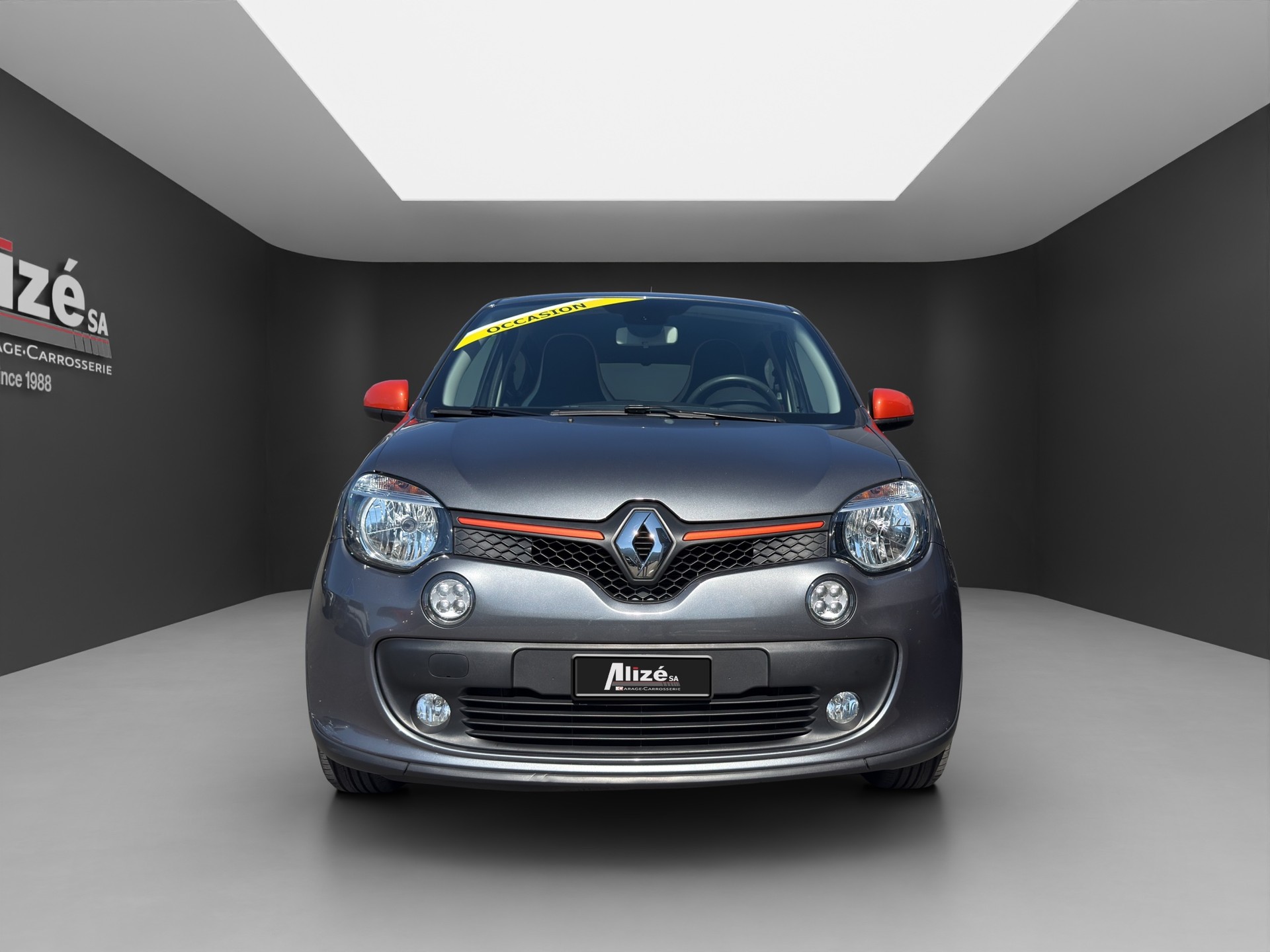RENAULT Twingo 0.9 GT EDC-showroom-element-1