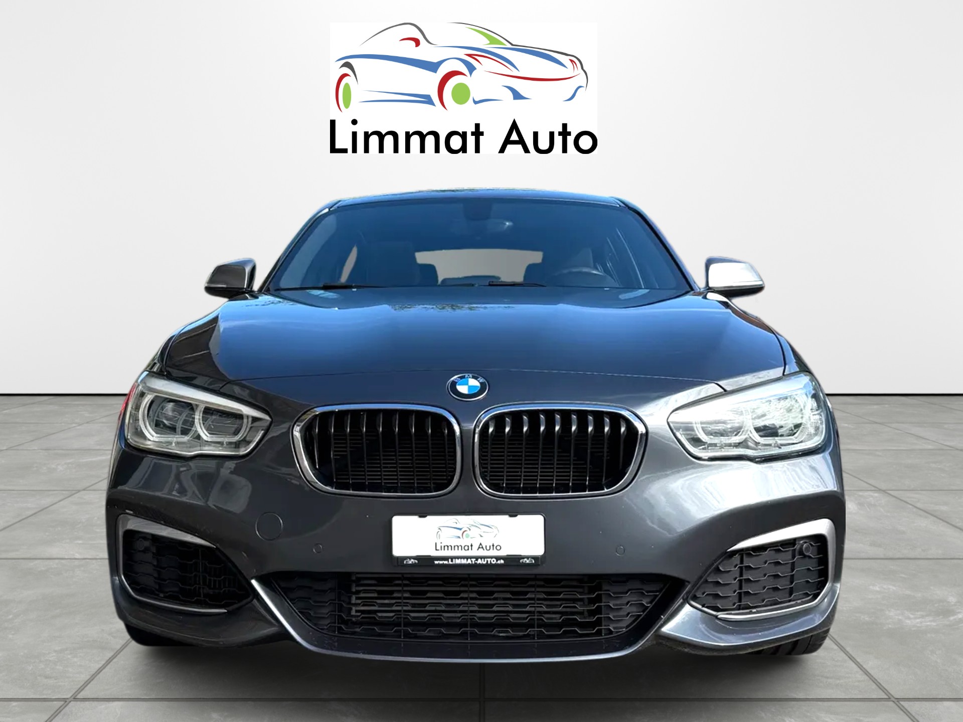 BMW M135i xDrive Steptronic-image-1
