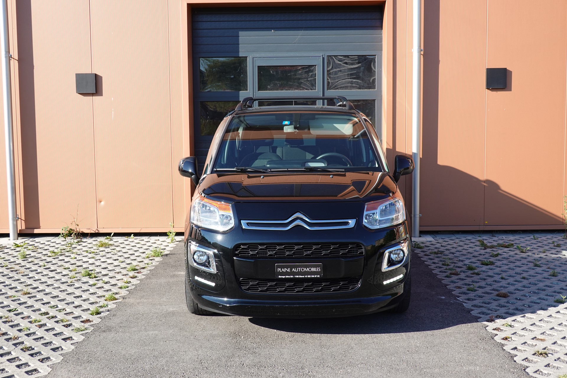CITROEN C3 Picasso 1.2 - "Véhicule CH * Embrayage neuf * 8 Roues * Régulateur de vitesse * capteur stationnement * intérieur tissus"-showroom-element-1