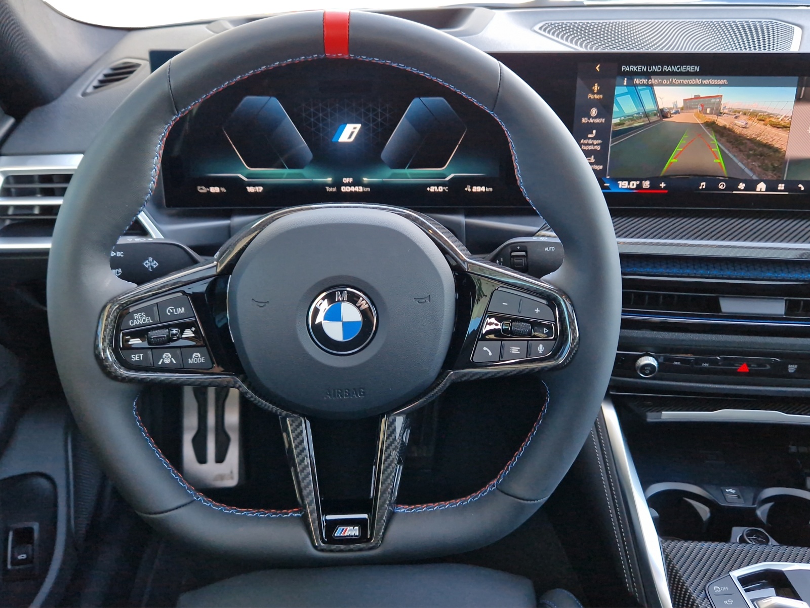 BMW i4 M60 M Sport Pro-image-19