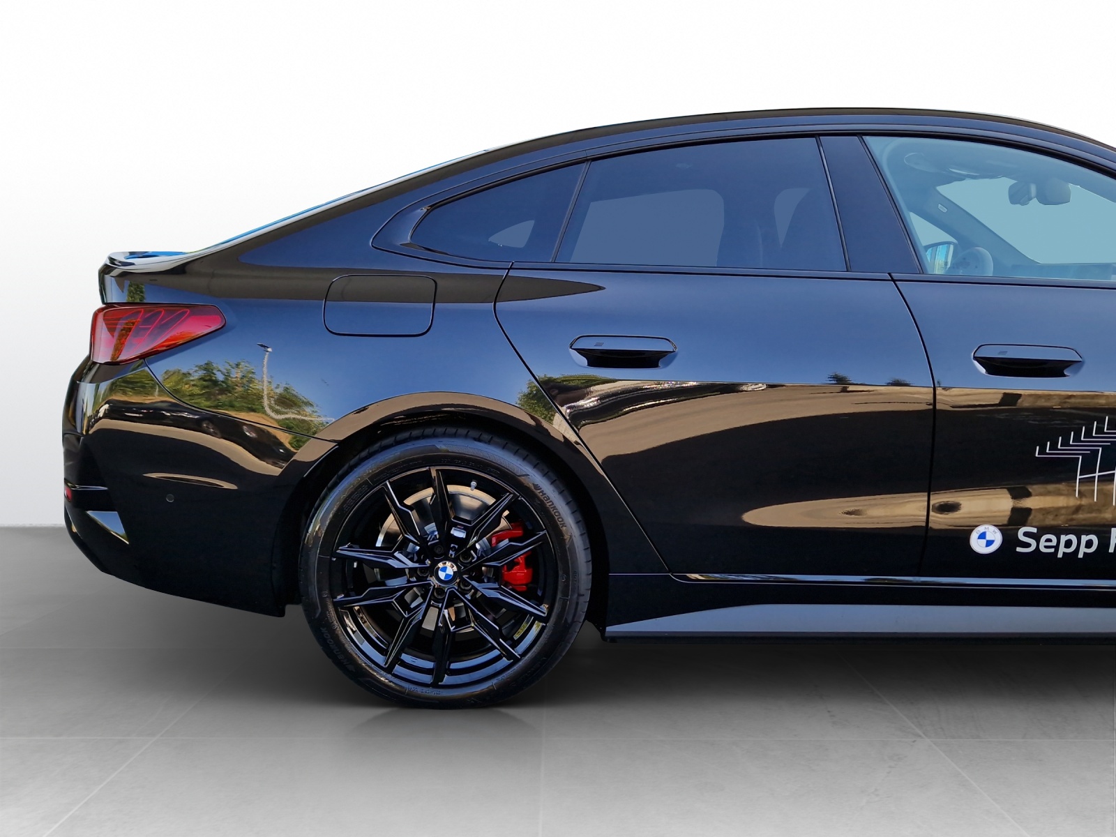 BMW i4 M60 M Sport Pro-image-7