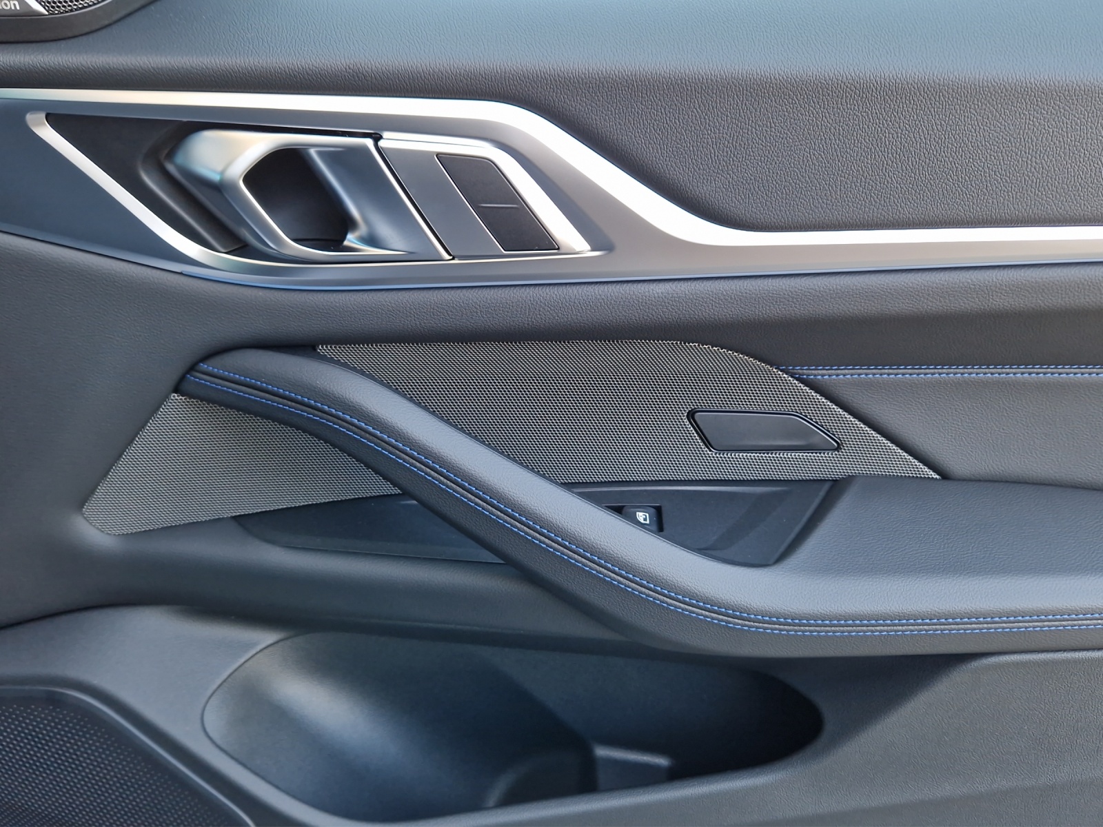 BMW i4 M60 M Sport Pro-image-12