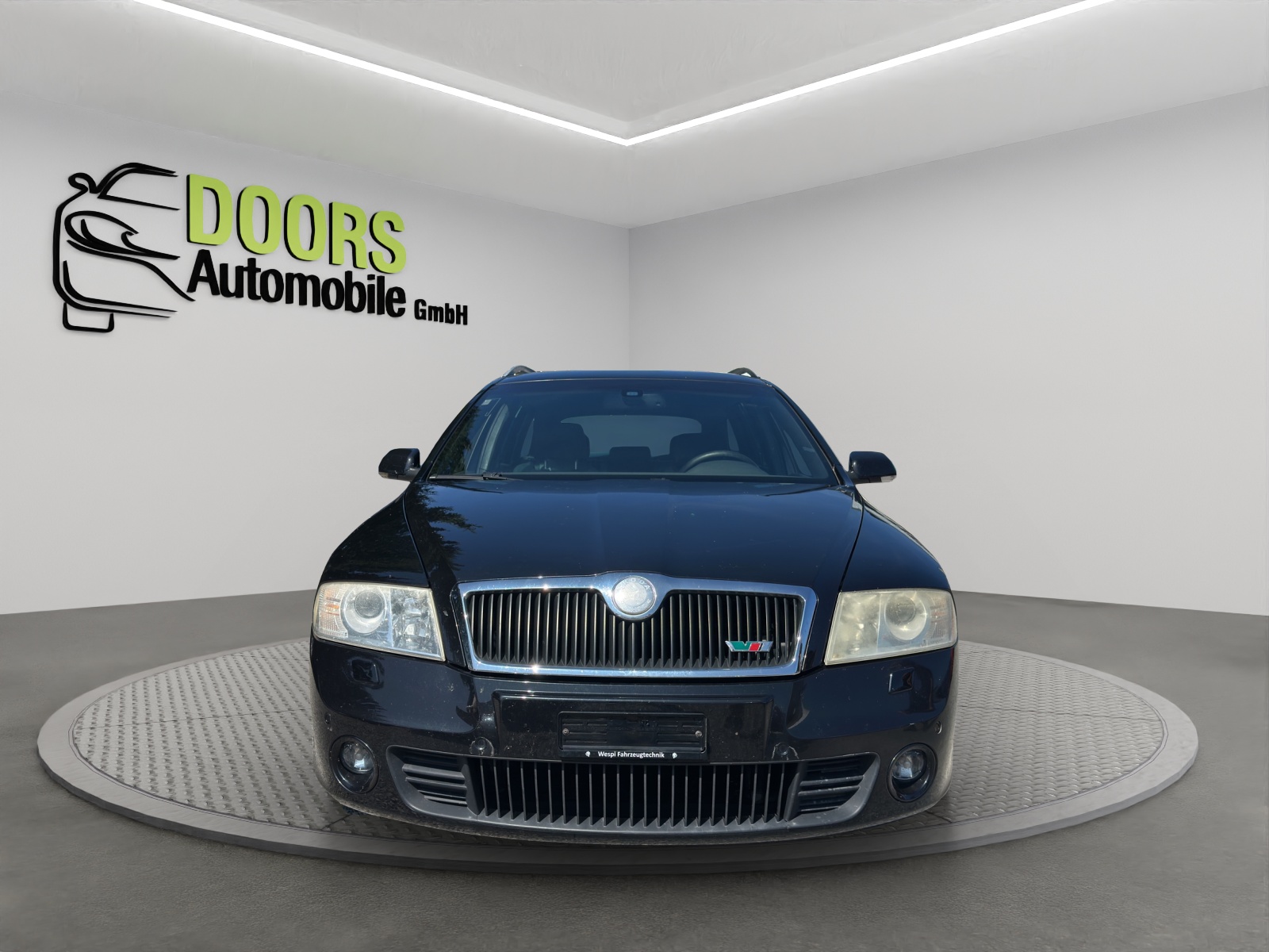 SKODA Octavia 2.0 TFSI RS-showroom-element-1