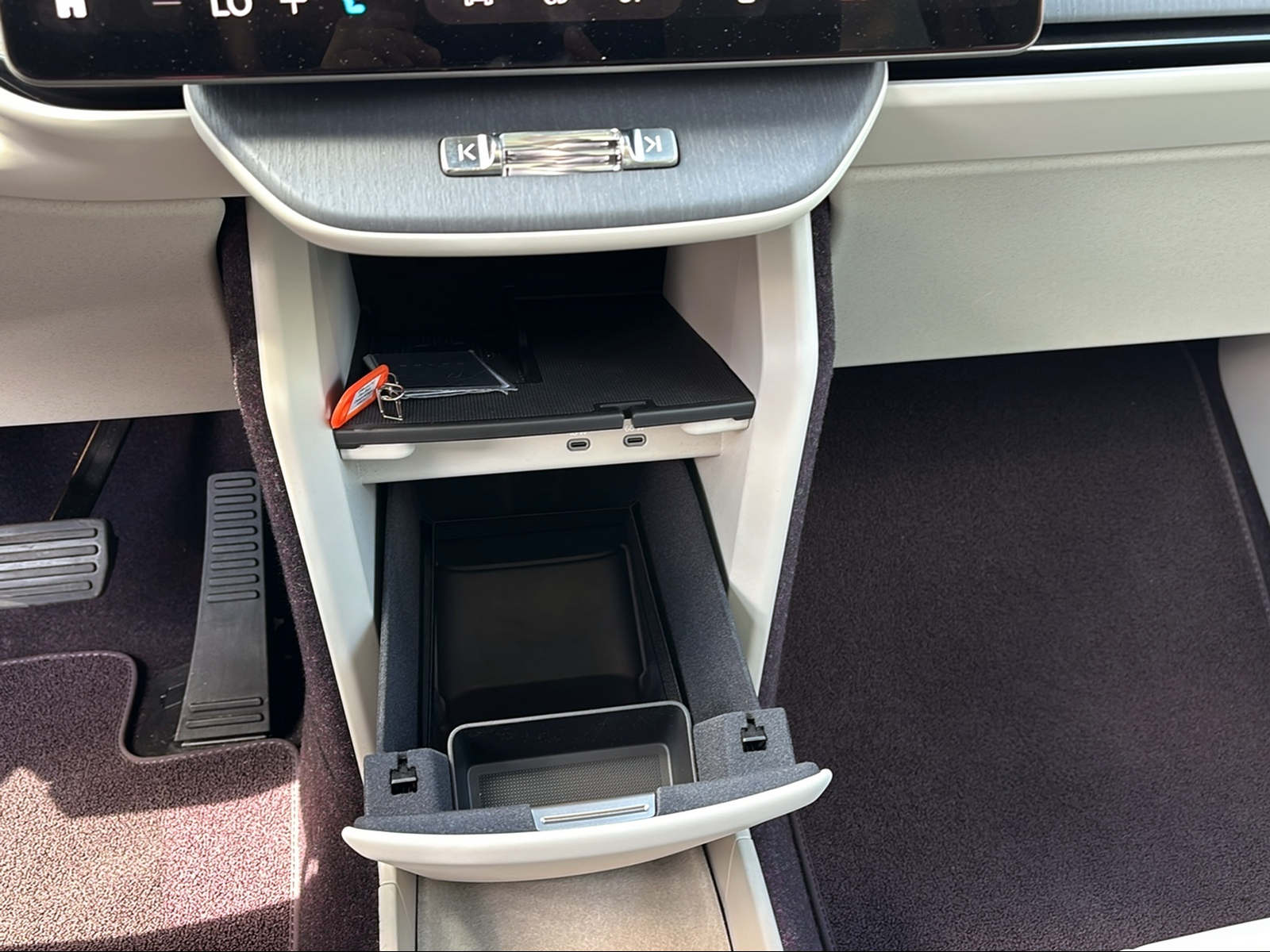 VOLVO EX60 P10 AWD Ultra-image-18