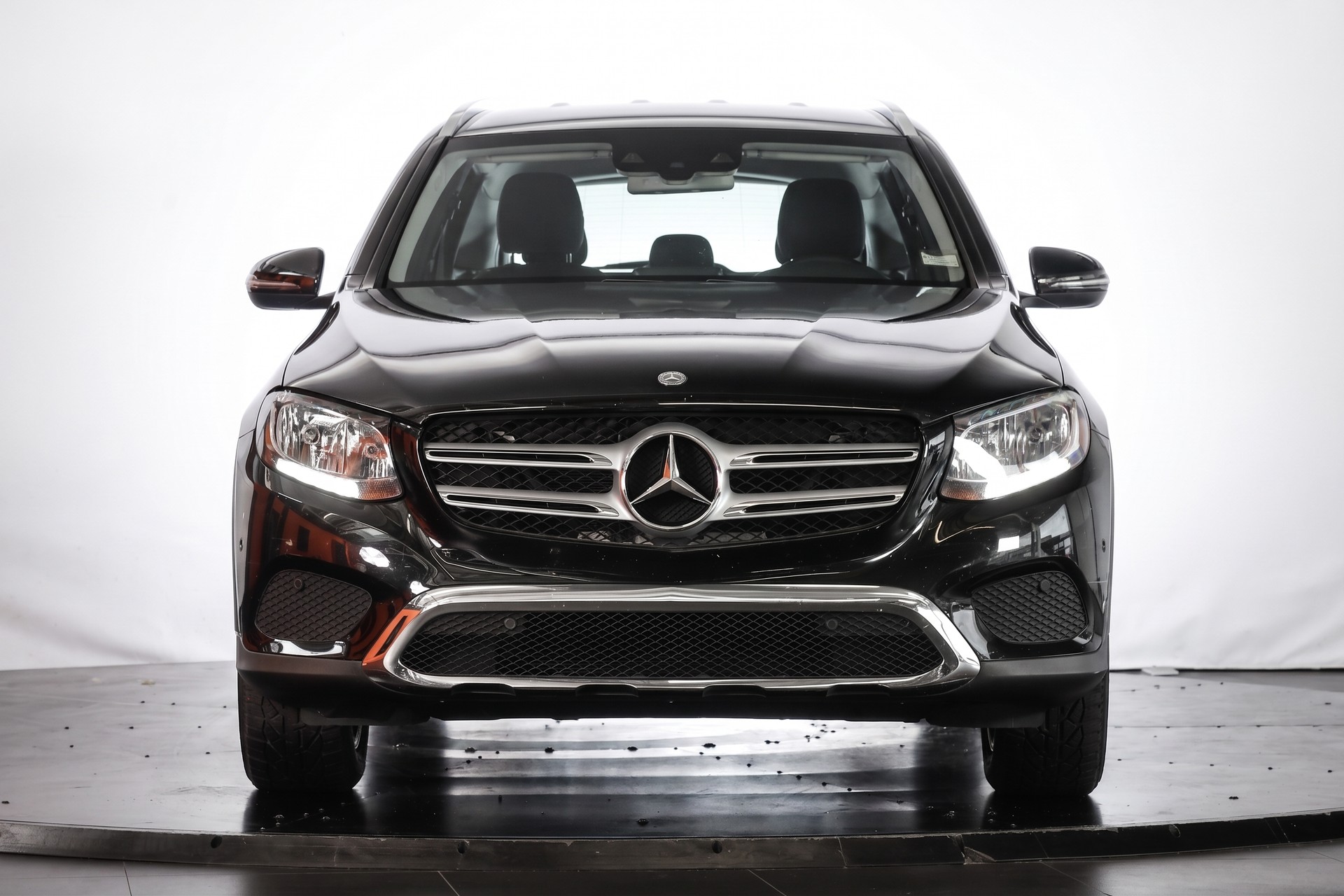 MERCEDES-BENZ GLC 220 d 4Matic 9G-Tronic-showroom-element-1