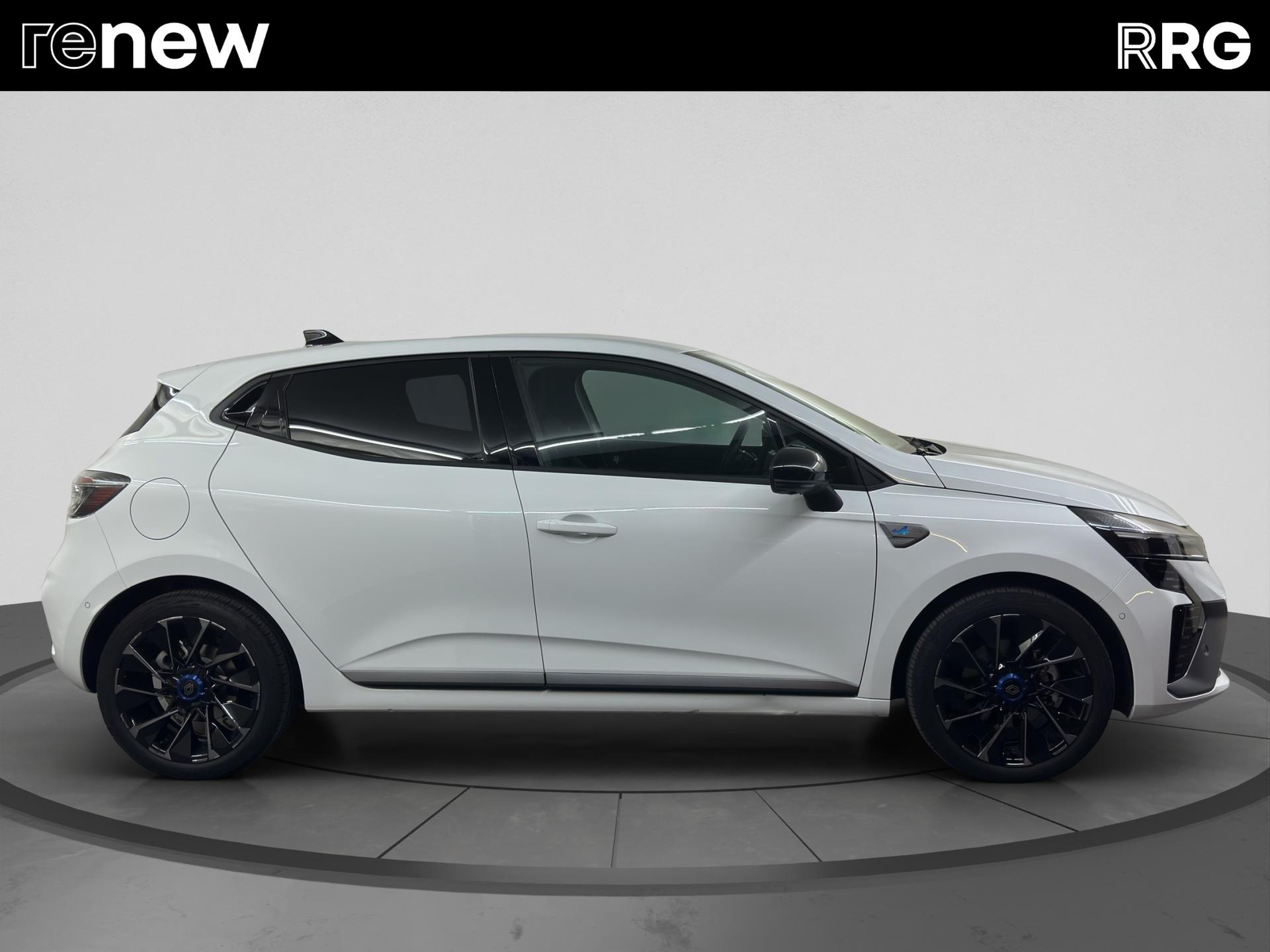 RENAULT Clio 1.6 E-Tech Esprit Alpine-showroom-element-1
