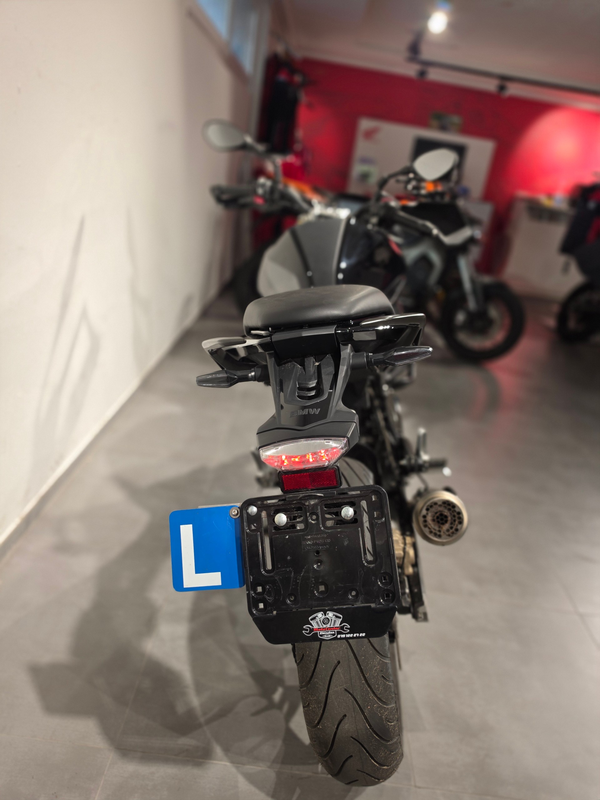 BMW G 310 R-image-9