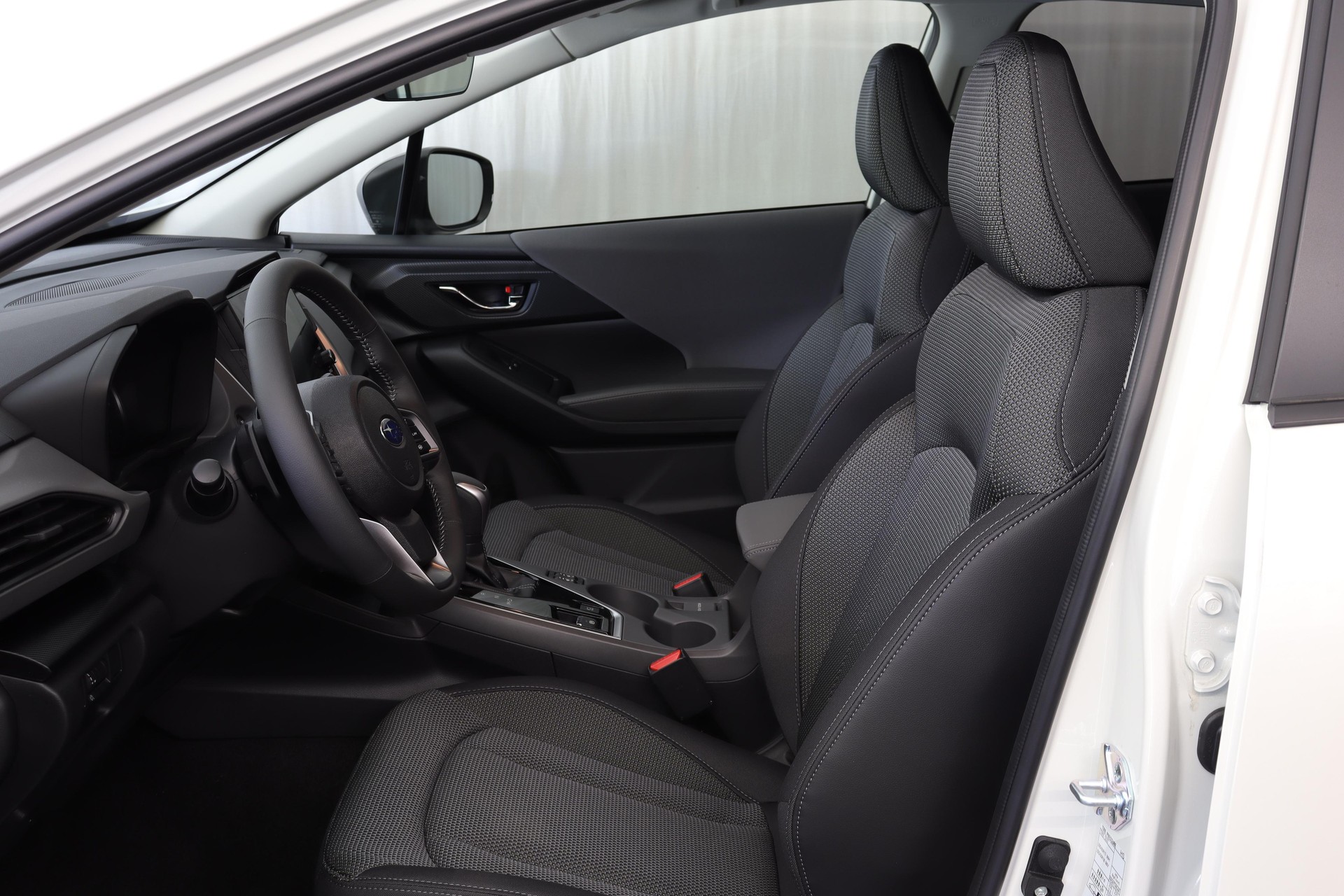 SUBARU Crosstrek 2.0i e-Boxer Swiss Plus-showroom-element-1