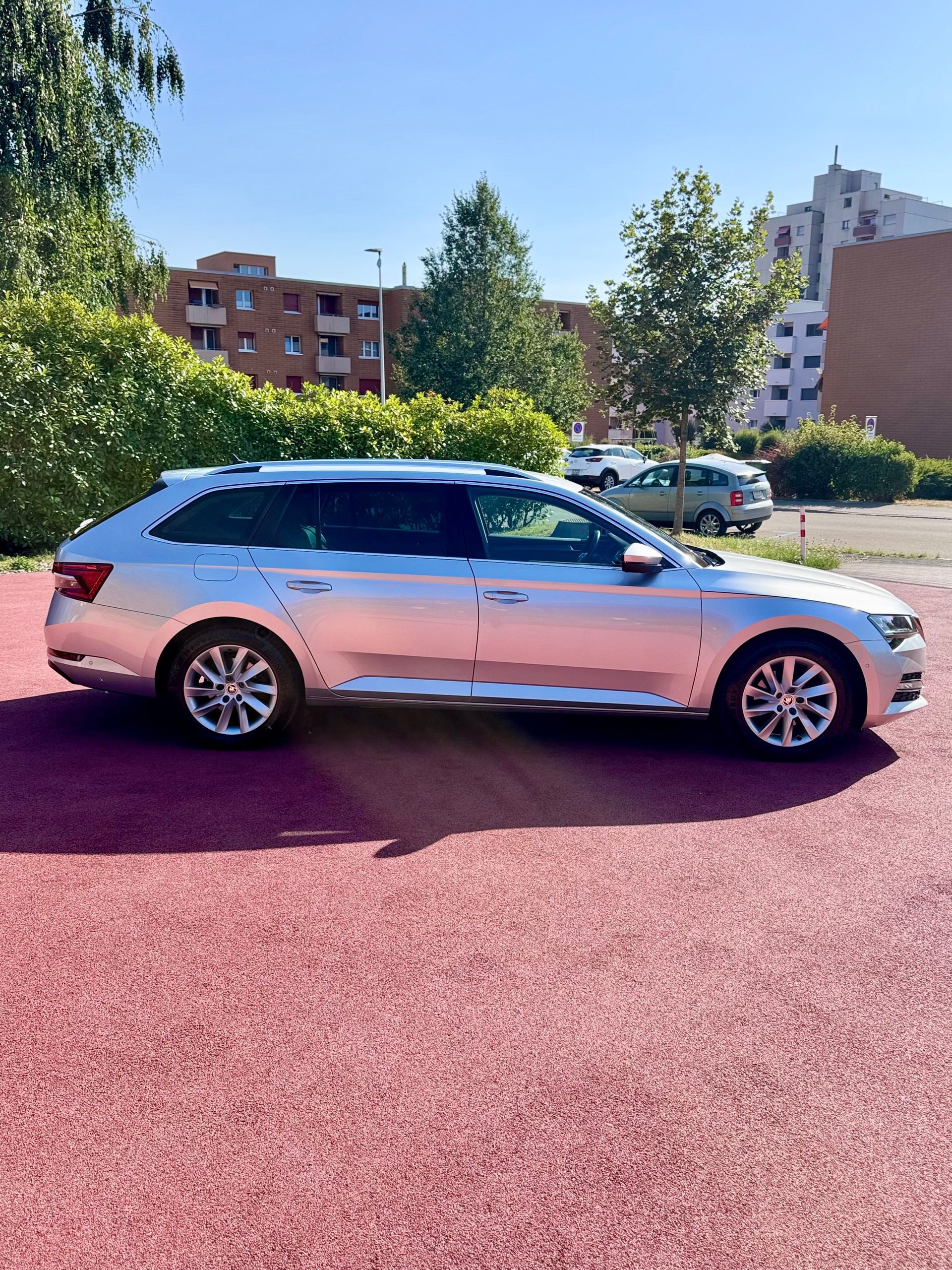 SKODA Superb 1.4 TSI Style PHEV DSC-showroom-element-3