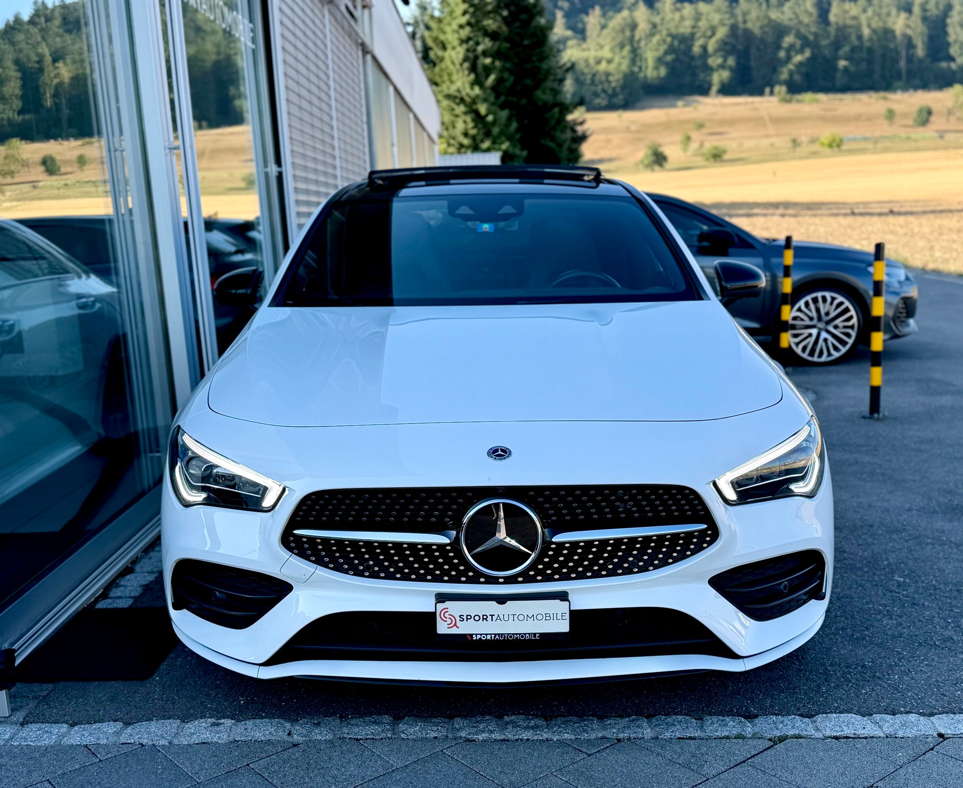 MERCEDES-BENZ CLA 220 AMG Line 7G-DCT 4Matic-showroom-element-3